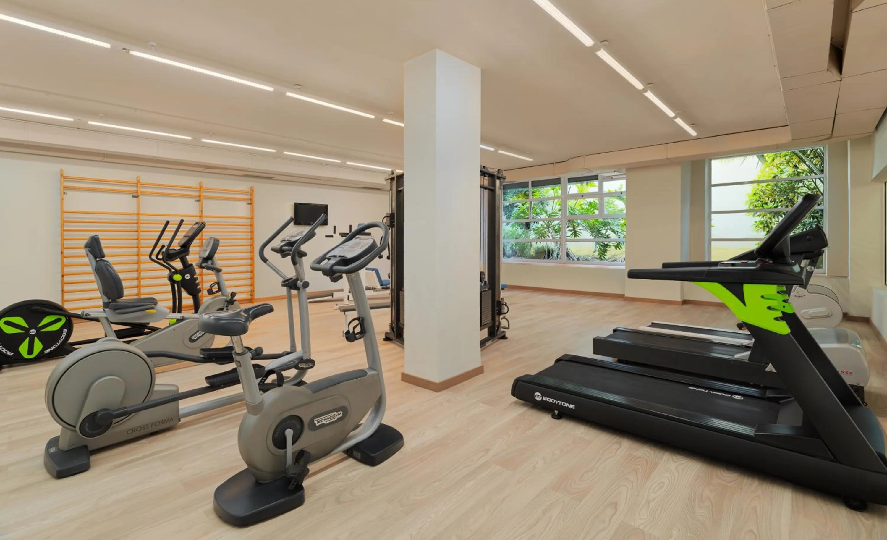 Fitness centre/facilities in H10 Salauris Palace