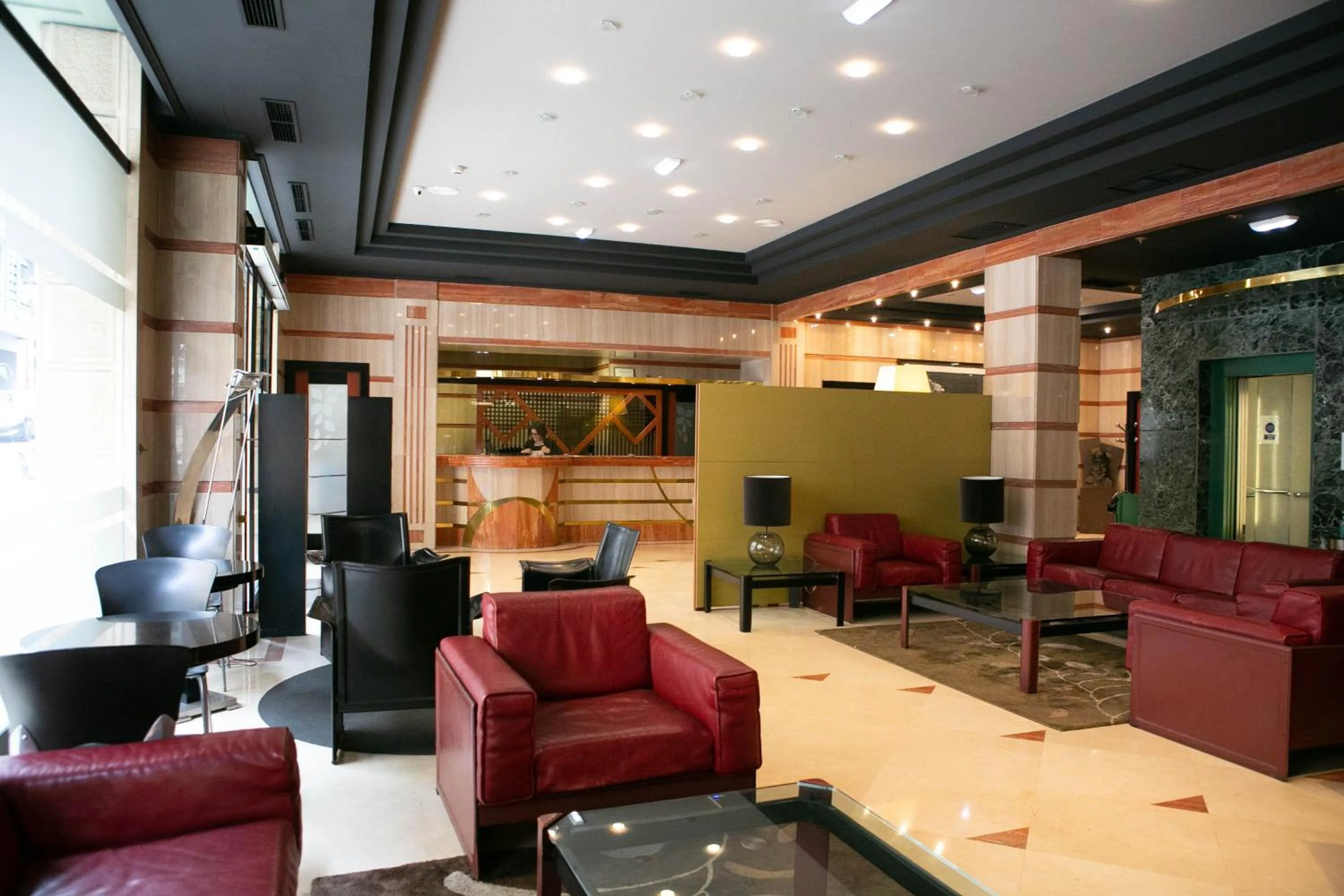 Lobby or reception in Hotel Sercotel Ciudad de Oviedo
