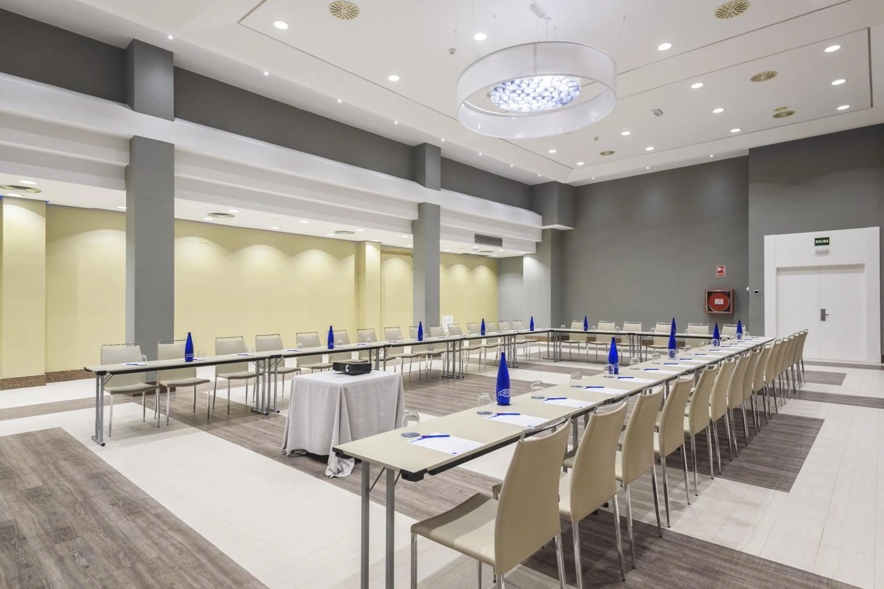 Meeting/conference room in Hotel Guadalajara & Conference Center Affiliated by Meliá