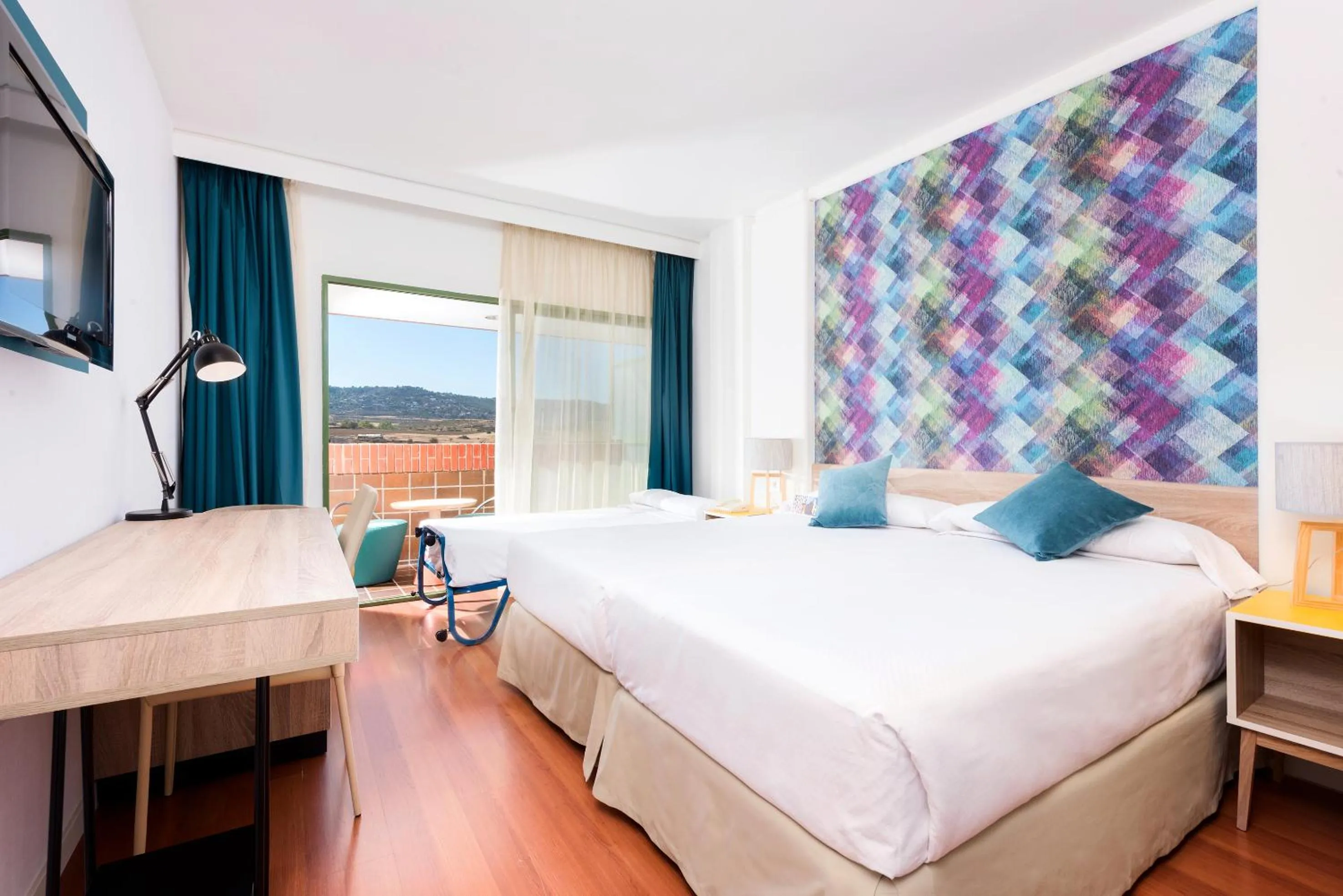 Bedroom, Bed in Hotel Guadalajara & Conference Center Affiliated by Meliá