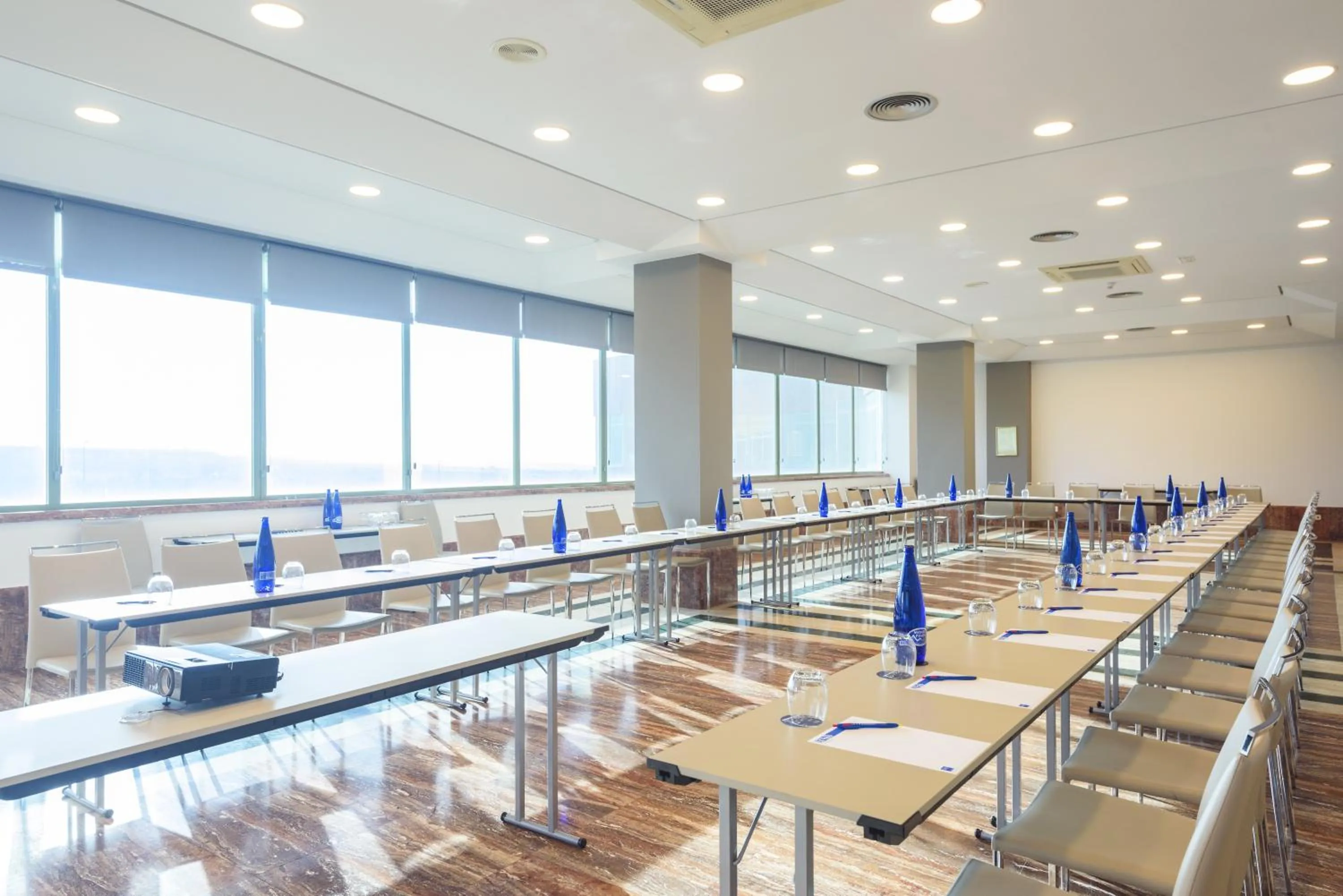 Meeting/conference room in Hotel Guadalajara & Conference Center Affiliated by Meliá