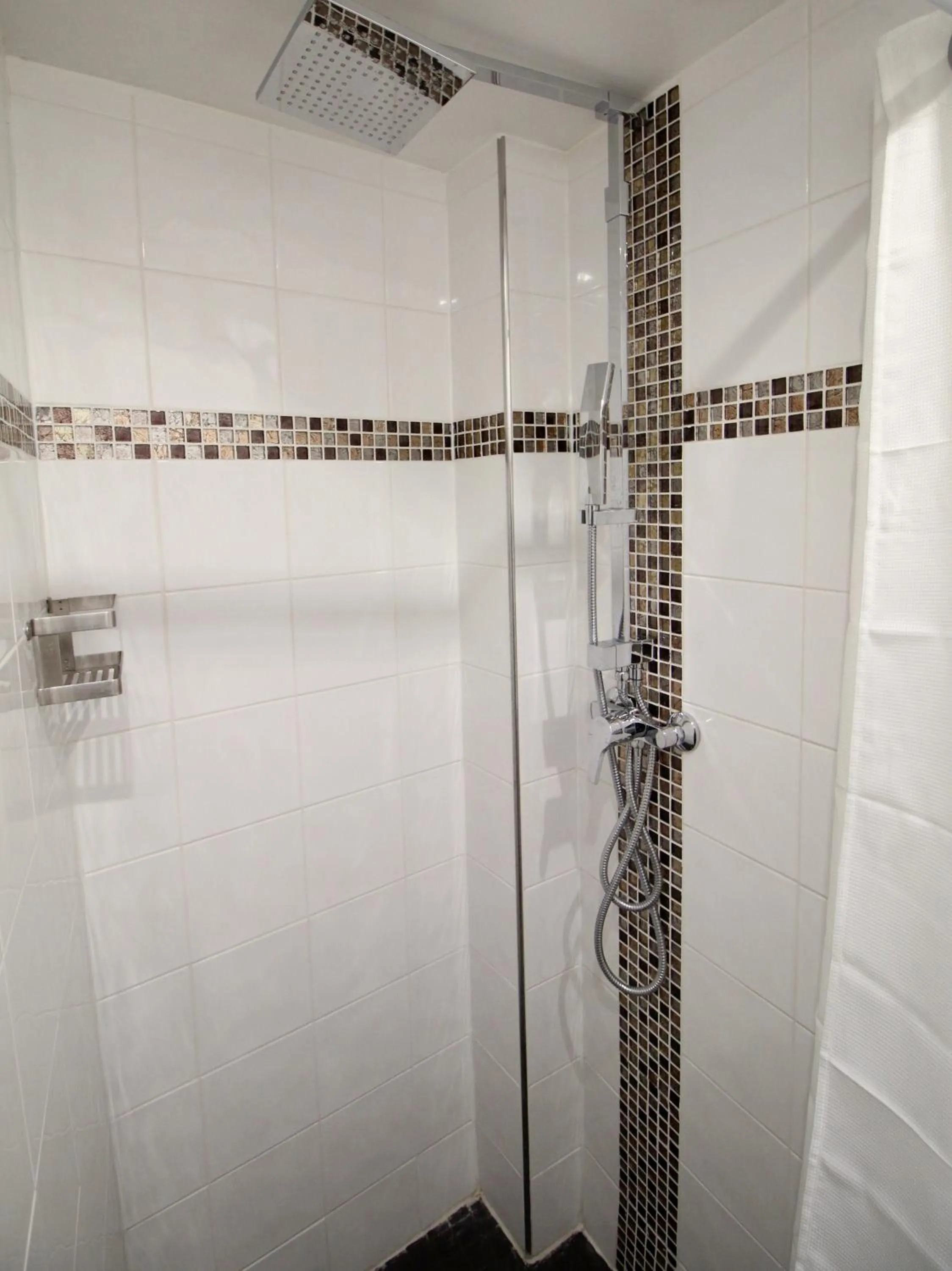 Bathroom in Hotel des Pyrénées