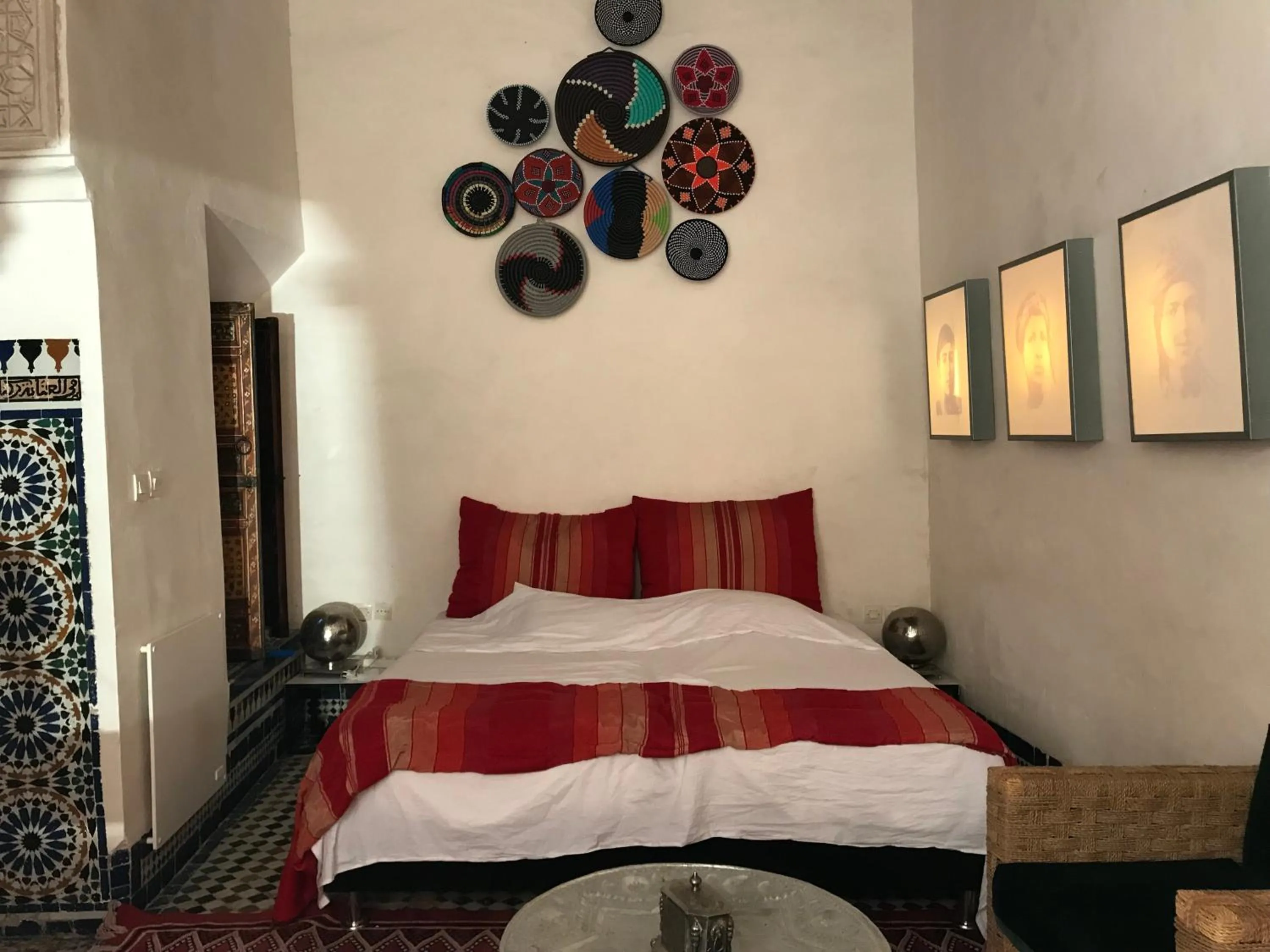 Photo of the whole room, Bed in Dar 7 Louyat