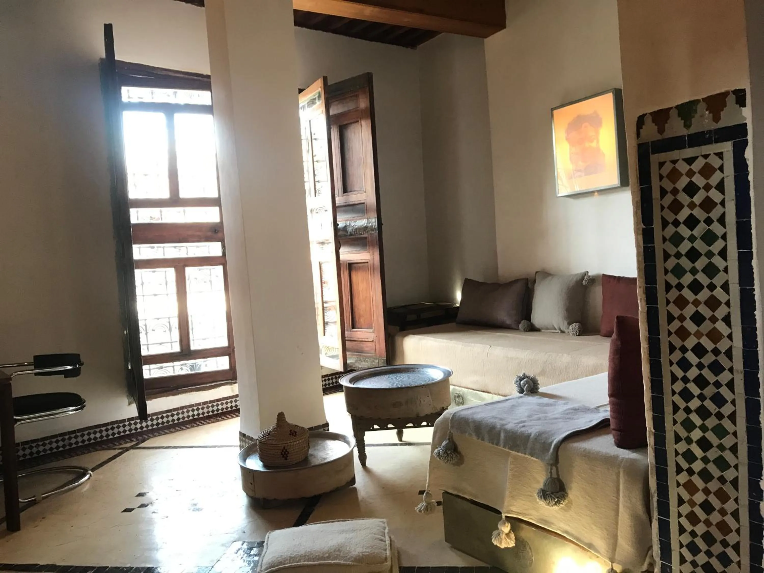 Photo of the whole room, Bed in Dar 7 Louyat