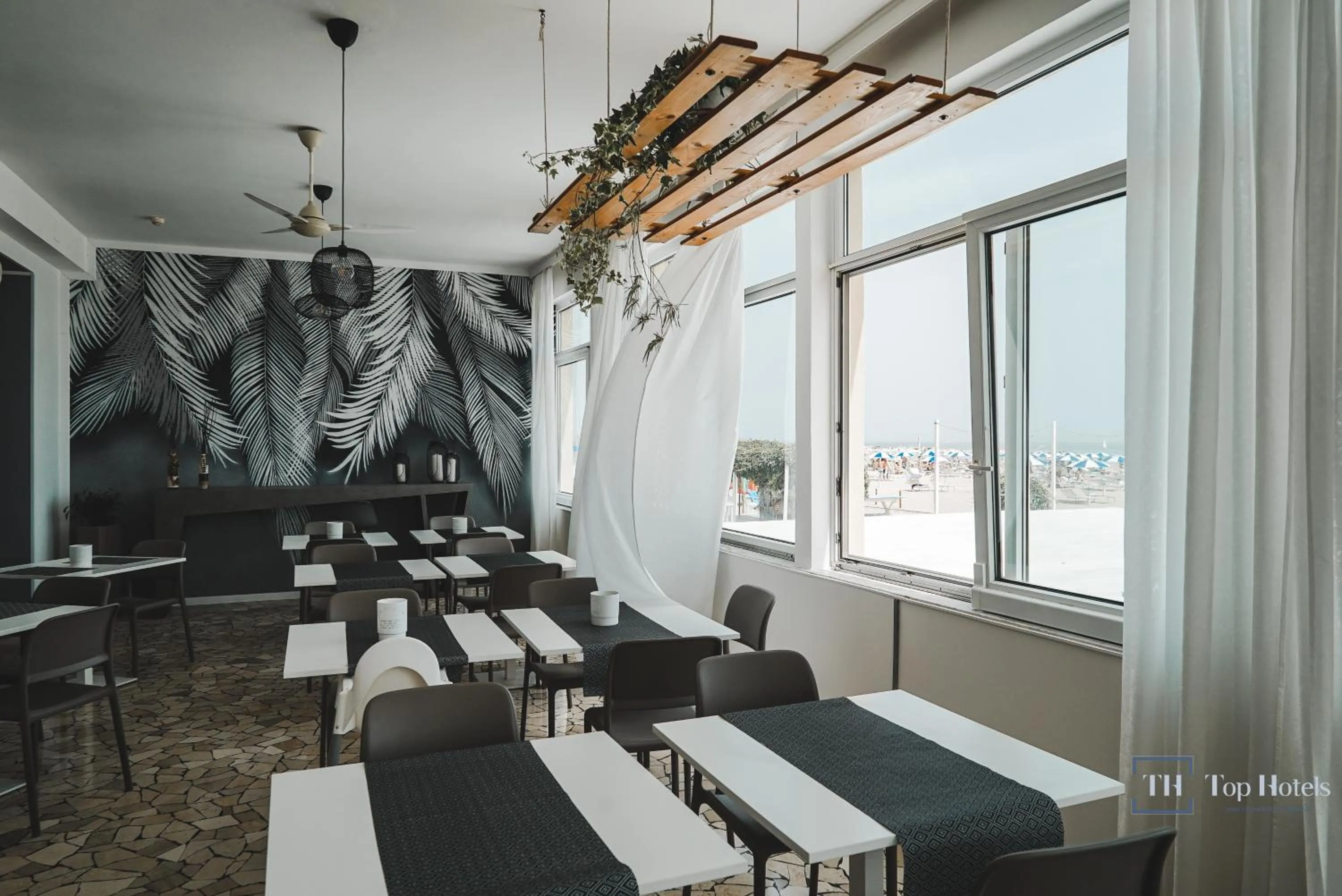 Lounge or bar in Nautic Beach Hotel