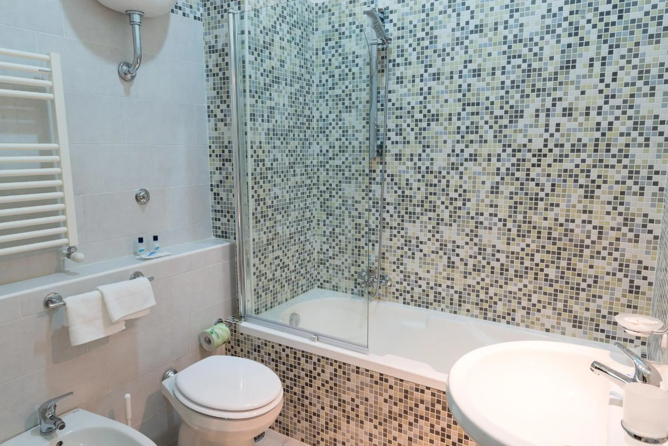 Bathroom in Napoli Suite