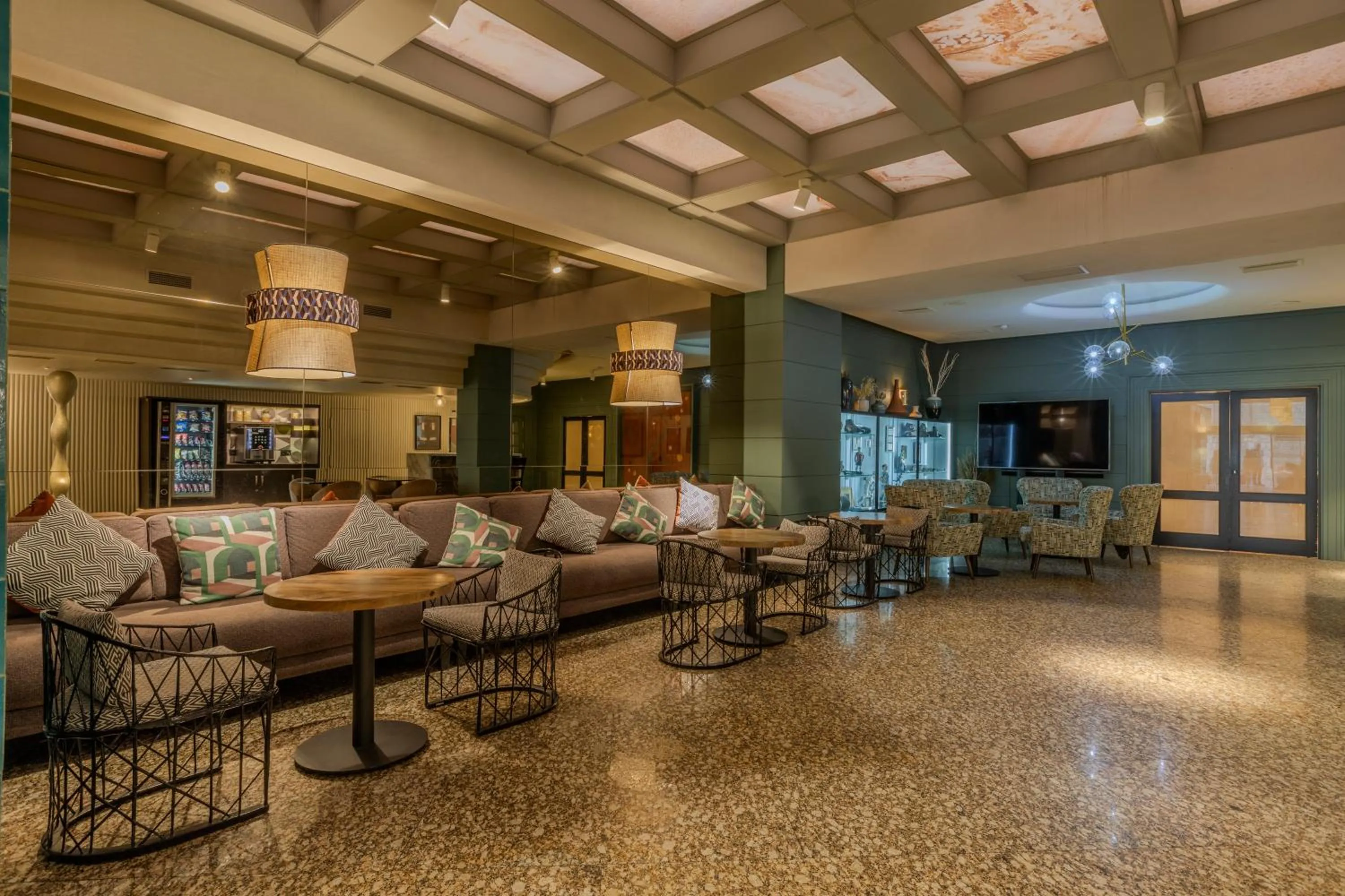 Living room in Hotel Corona de Castilla Burgos