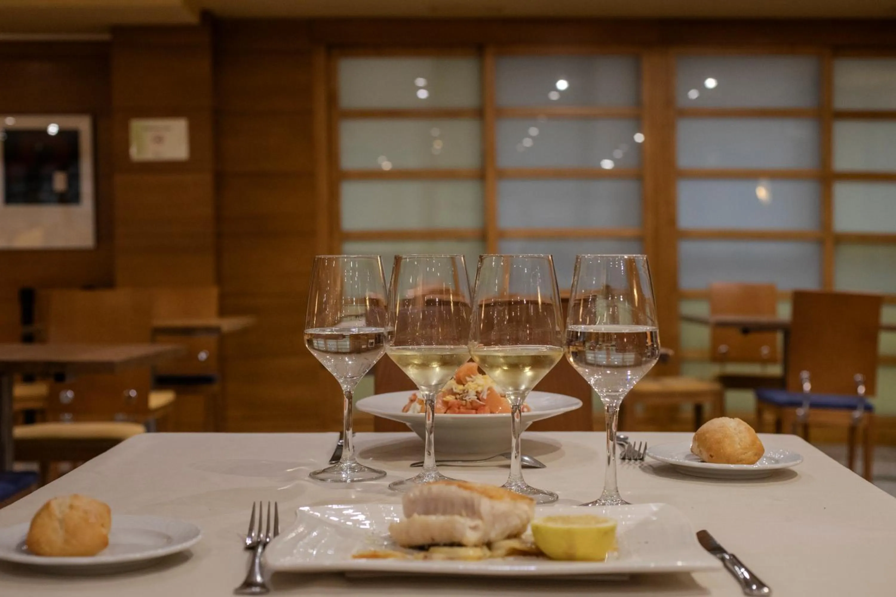 Restaurant/places to eat in Hotel Corona de Castilla Burgos