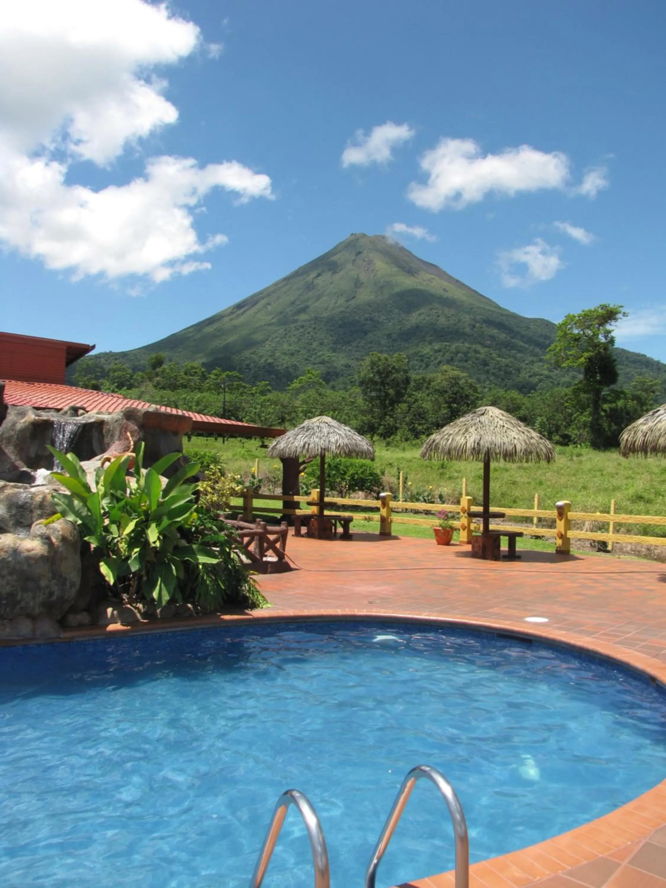 Pool view in Hotel La Pradera del Arenal