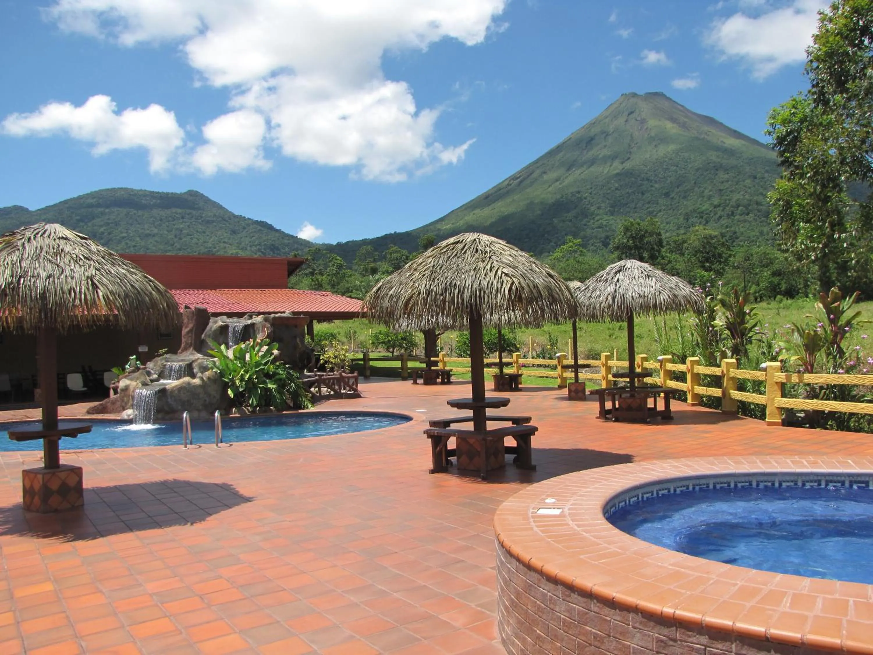Pool view in Hotel La Pradera del Arenal