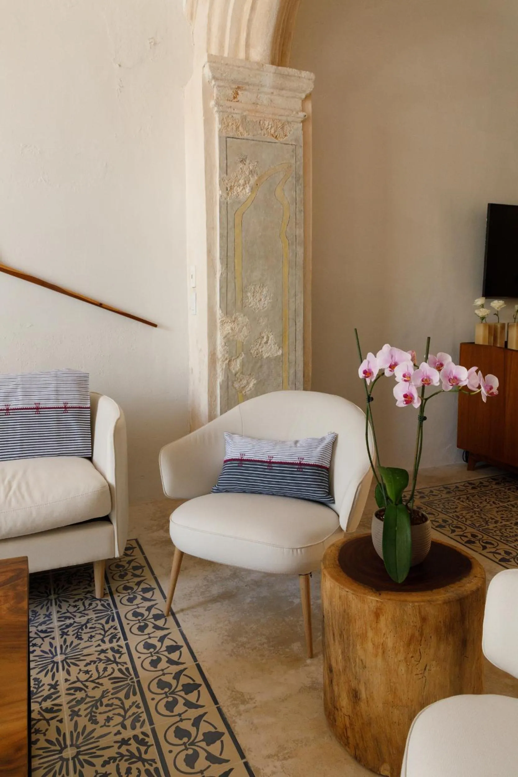 hair dresser in Las Lupitas Hotel Boutique