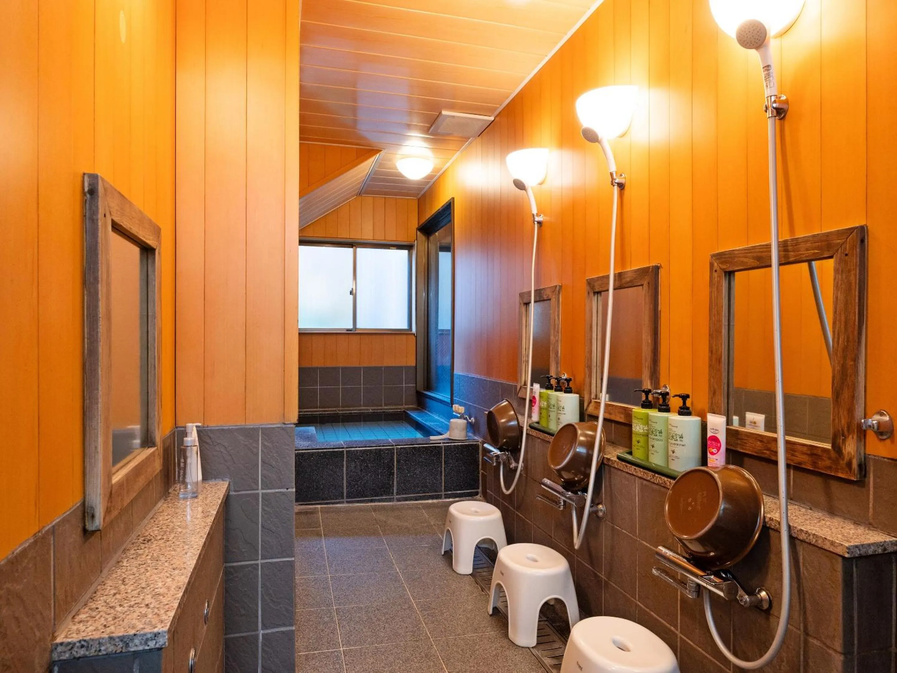 Public Bath in SUIHOUEN