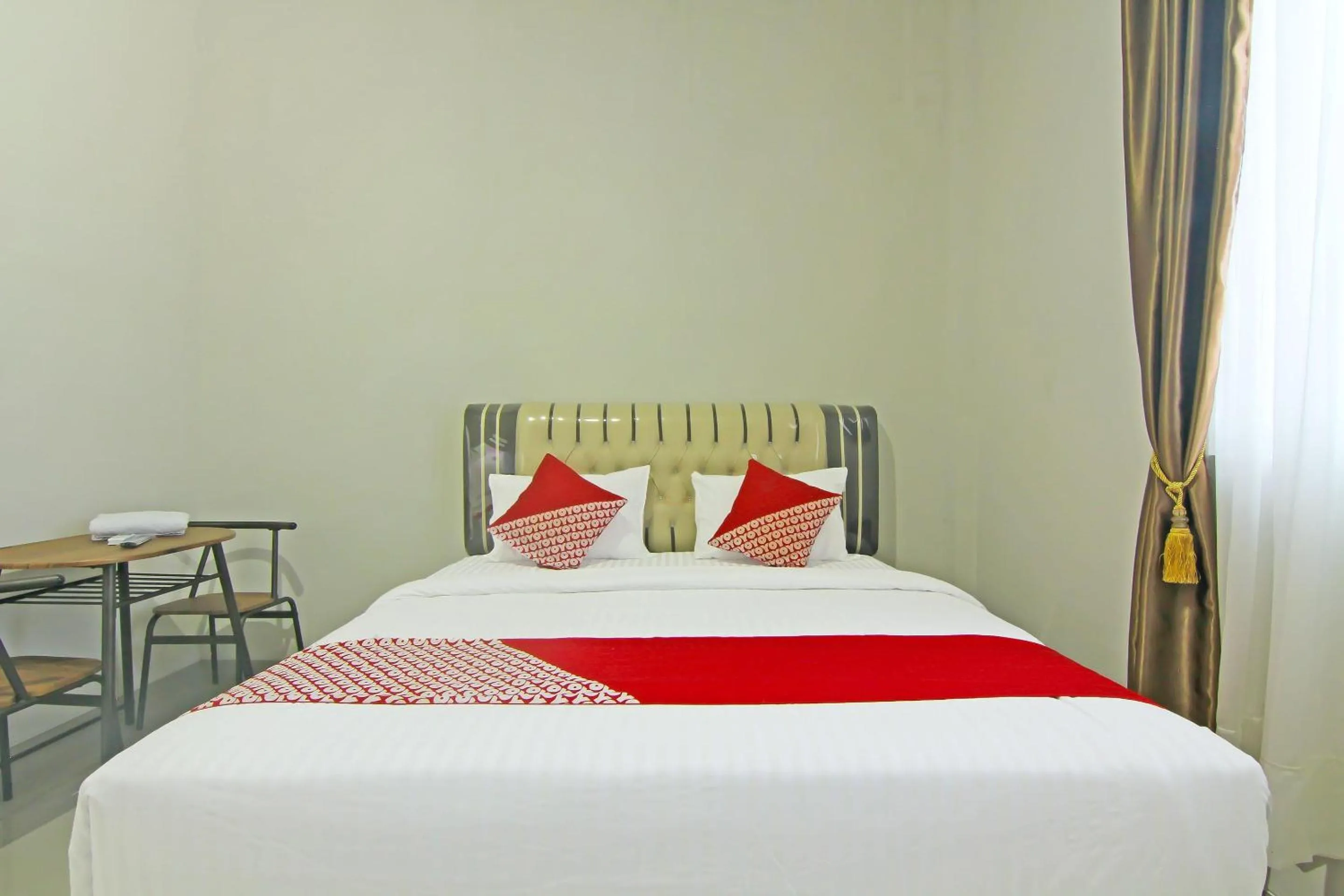 Bedroom, Bed in Danceneter Padang formerly Utama Residence