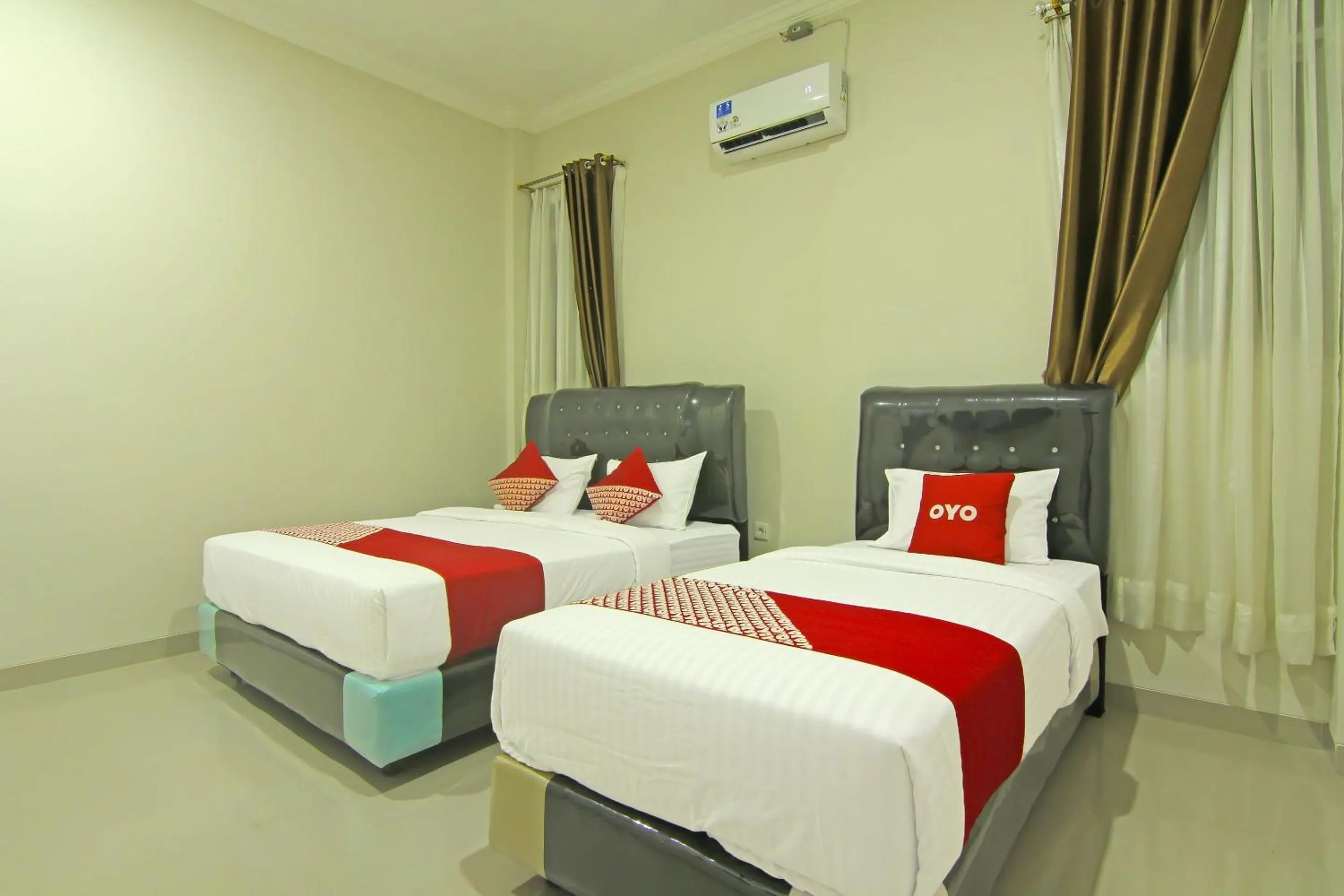 Bedroom, Bed in Danceneter Padang formerly Utama Residence