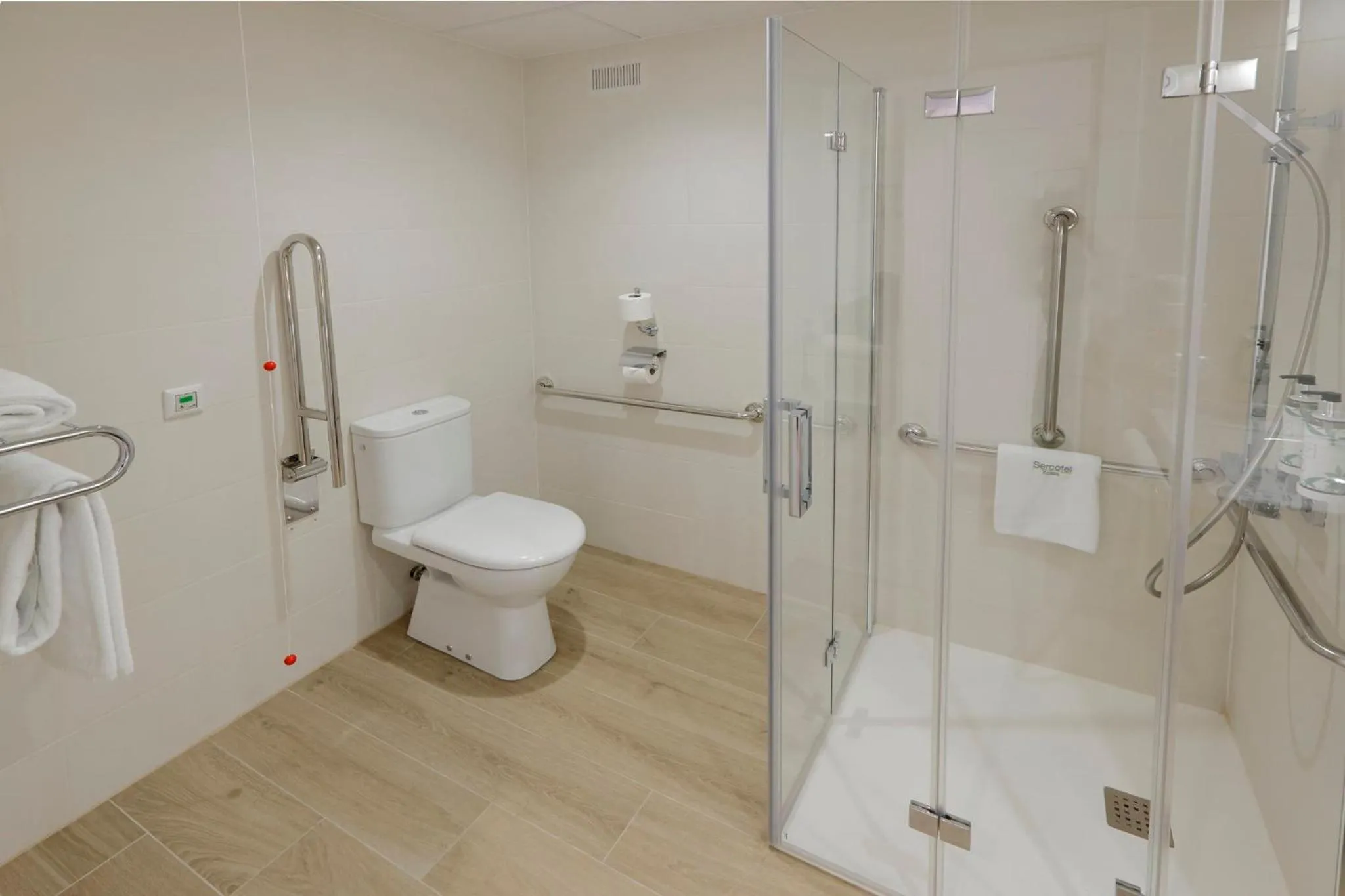 Bathroom in Sercotel Carlos III