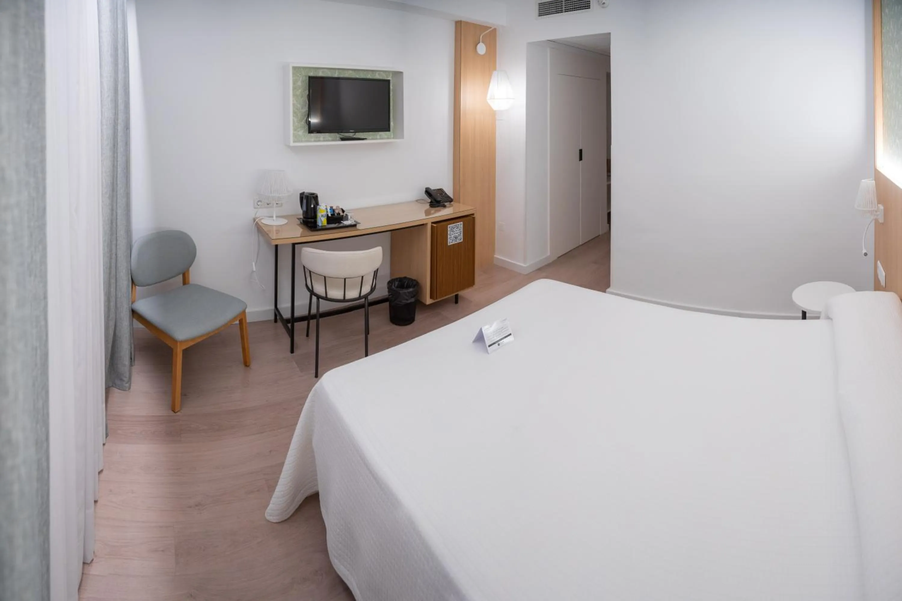 Bedroom, Bed in Sercotel Carlos III