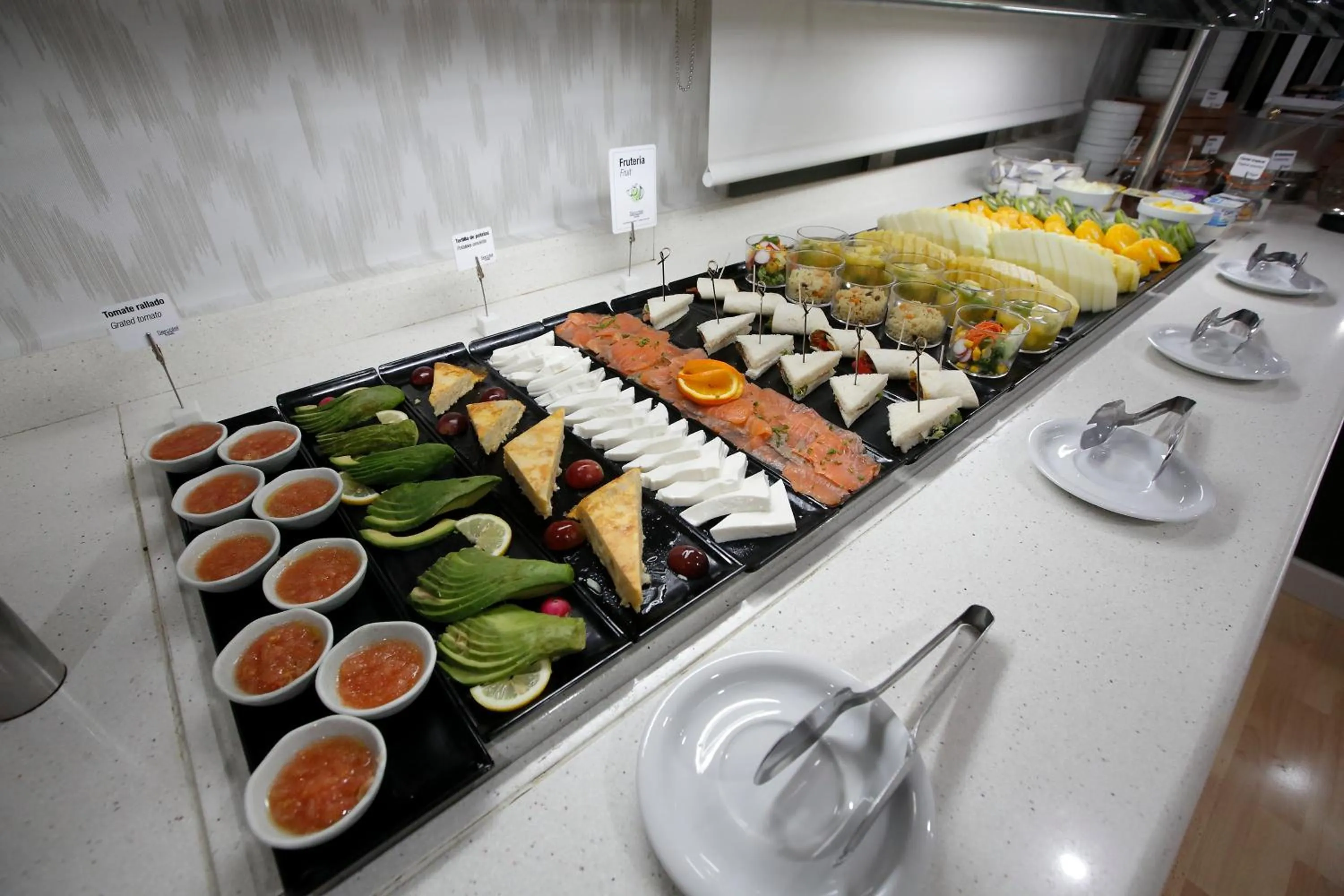 Buffet breakfast in Sercotel Carlos III