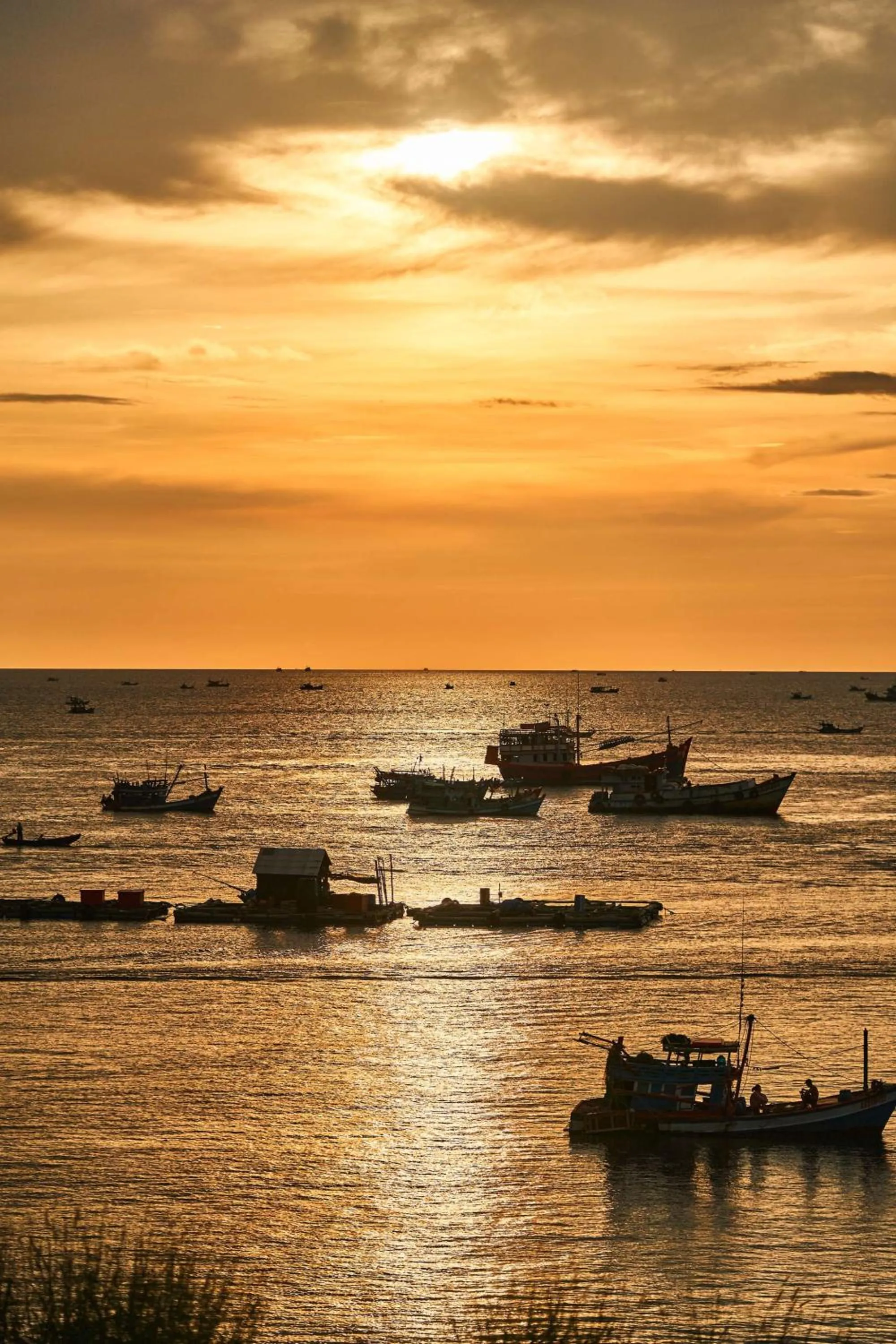 Natural landscape in Times Corner Sorrento Hotel - Complimentary Sunset Town Tour 4pm to 5pm everyday