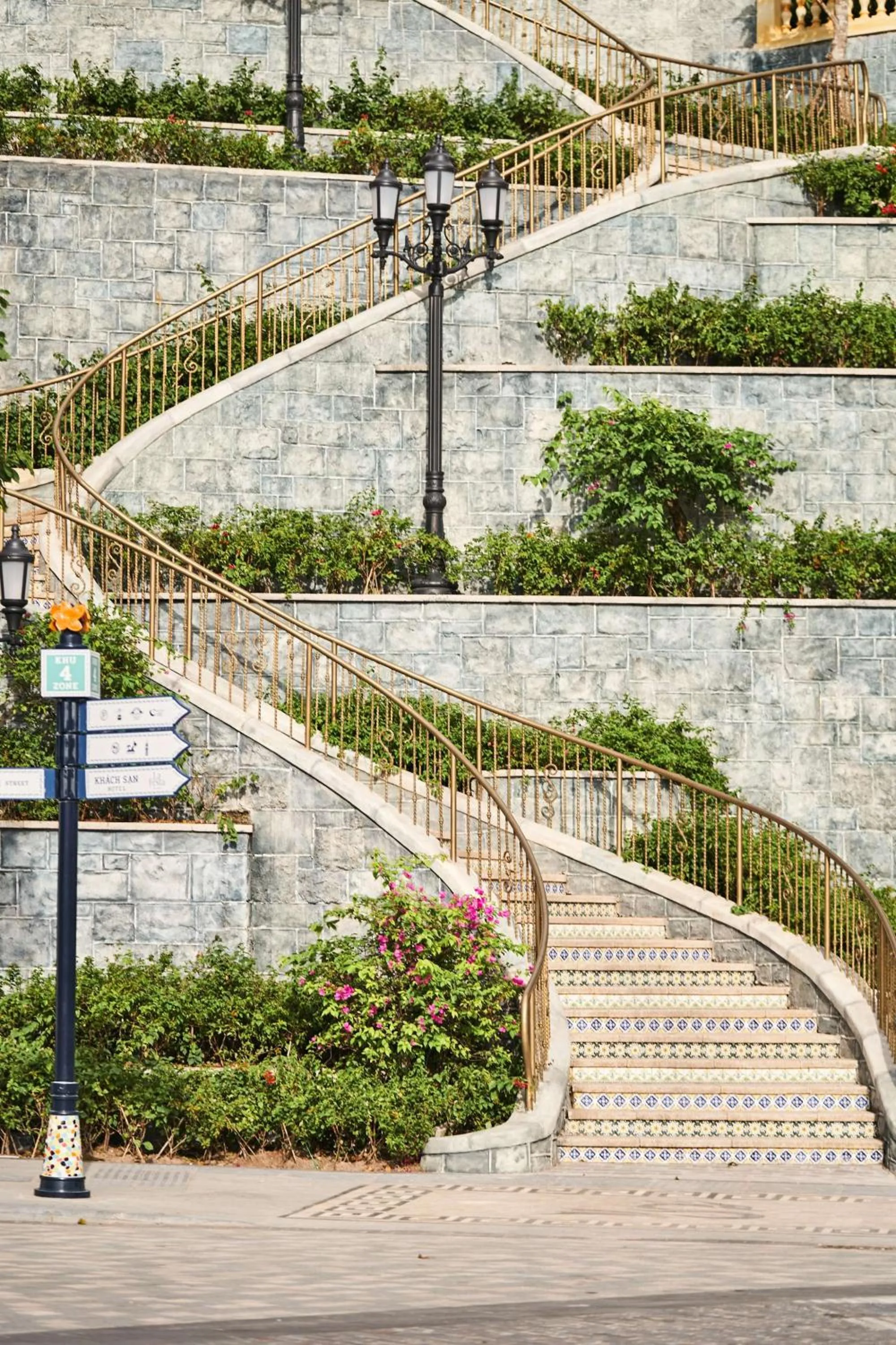 Nearby landmark in Times Corner Sorrento Hotel - Complimentary Sunset Town Tour 4pm to 5pm everyday