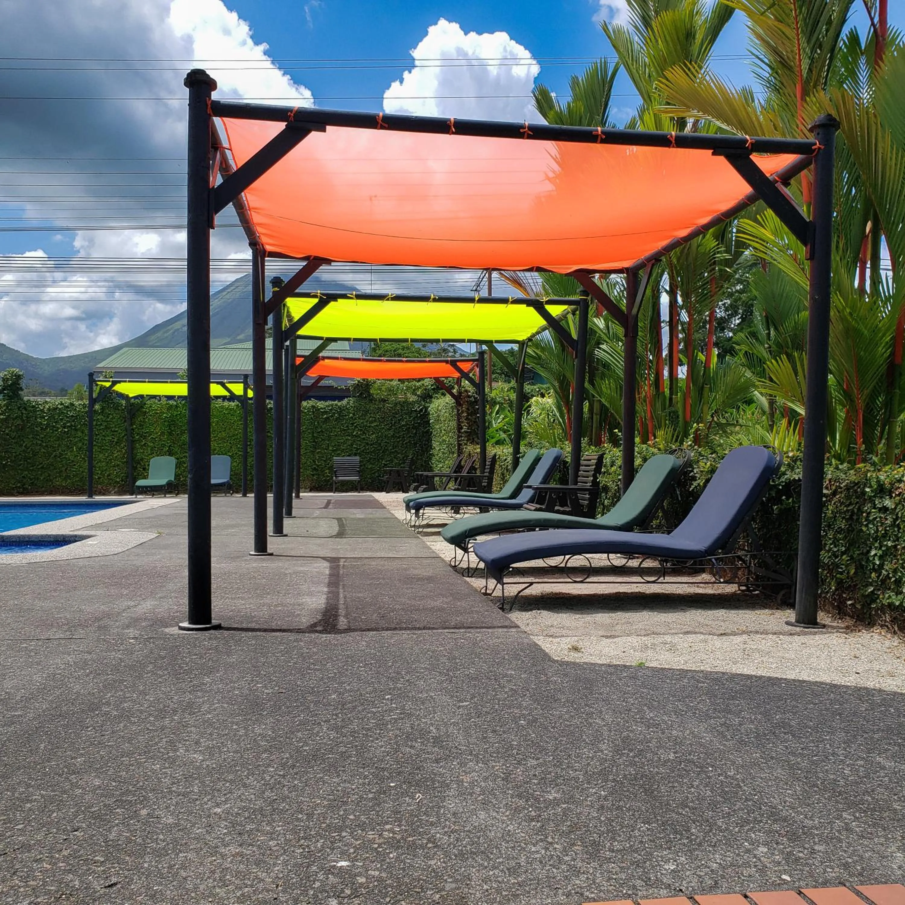 Swimming pool in San Bosco Inn