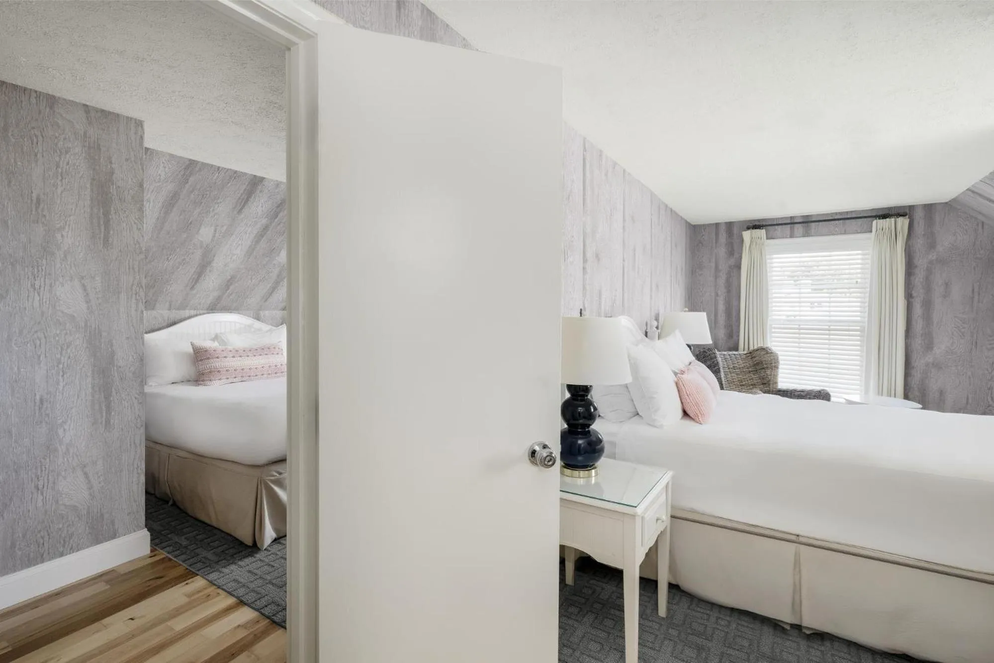 Bedroom, Bed in The Boathouse