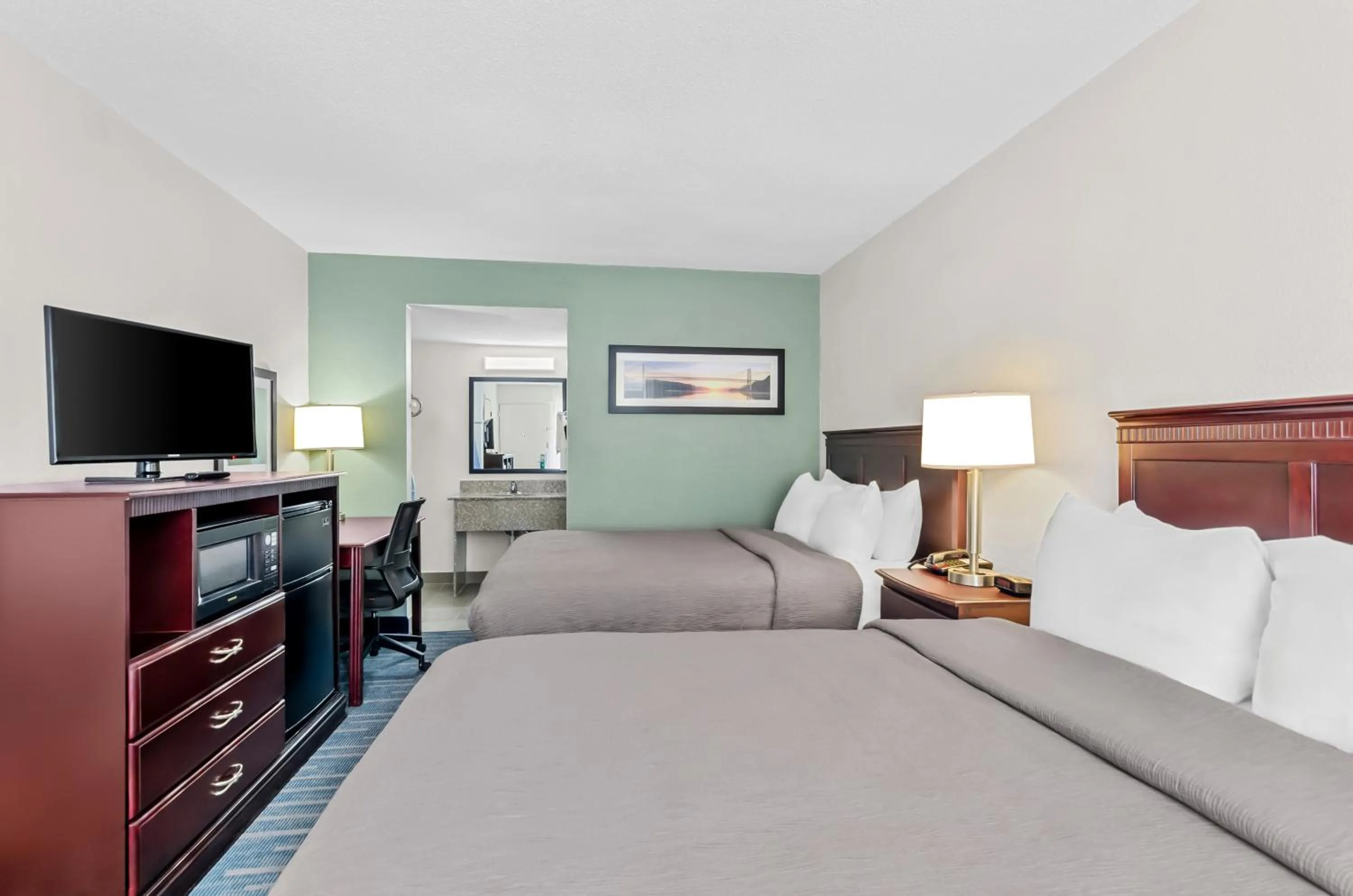 Property building, Bed in Quality Inn Lexington