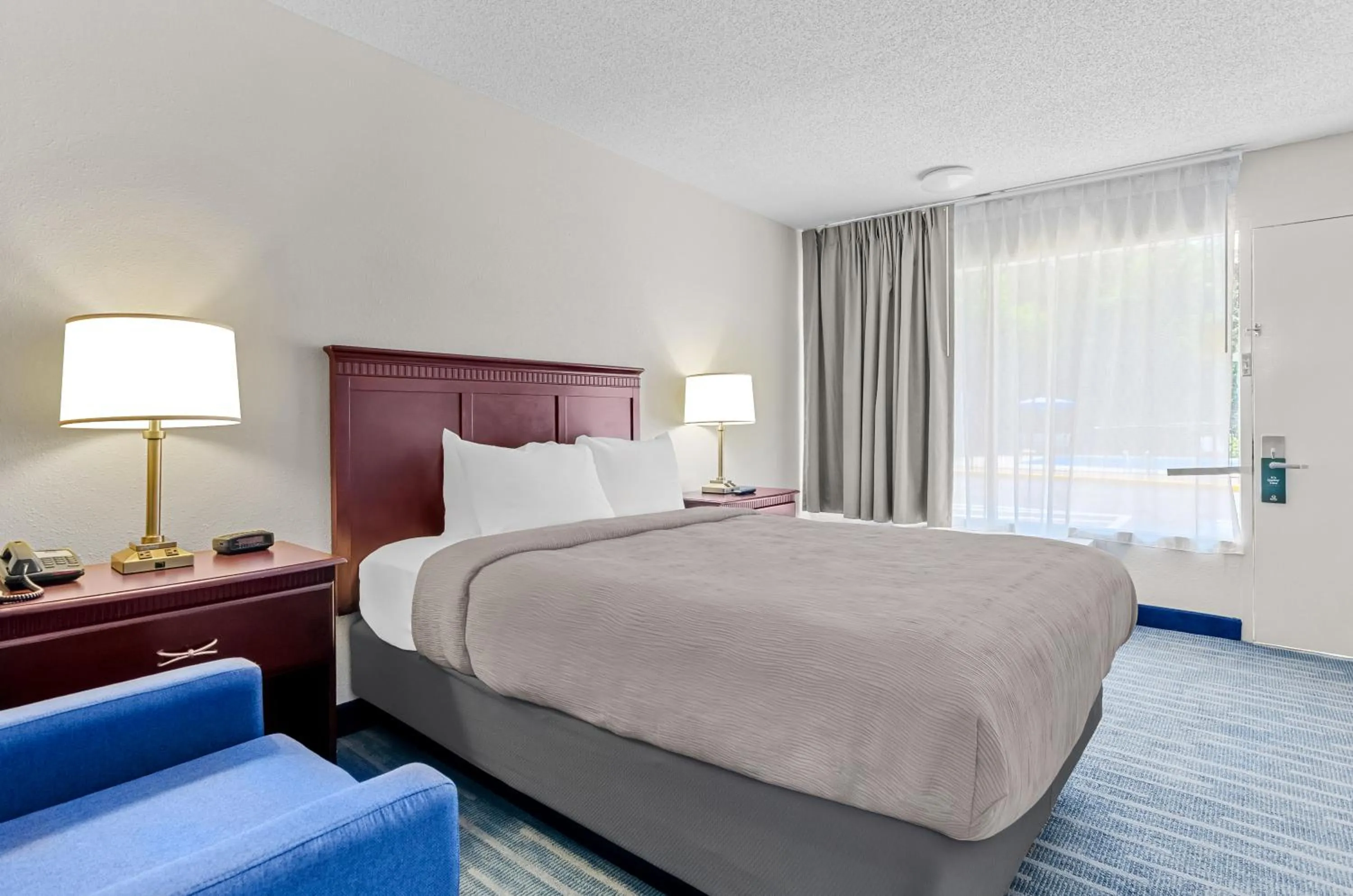 Property building, Bed in Quality Inn Lexington