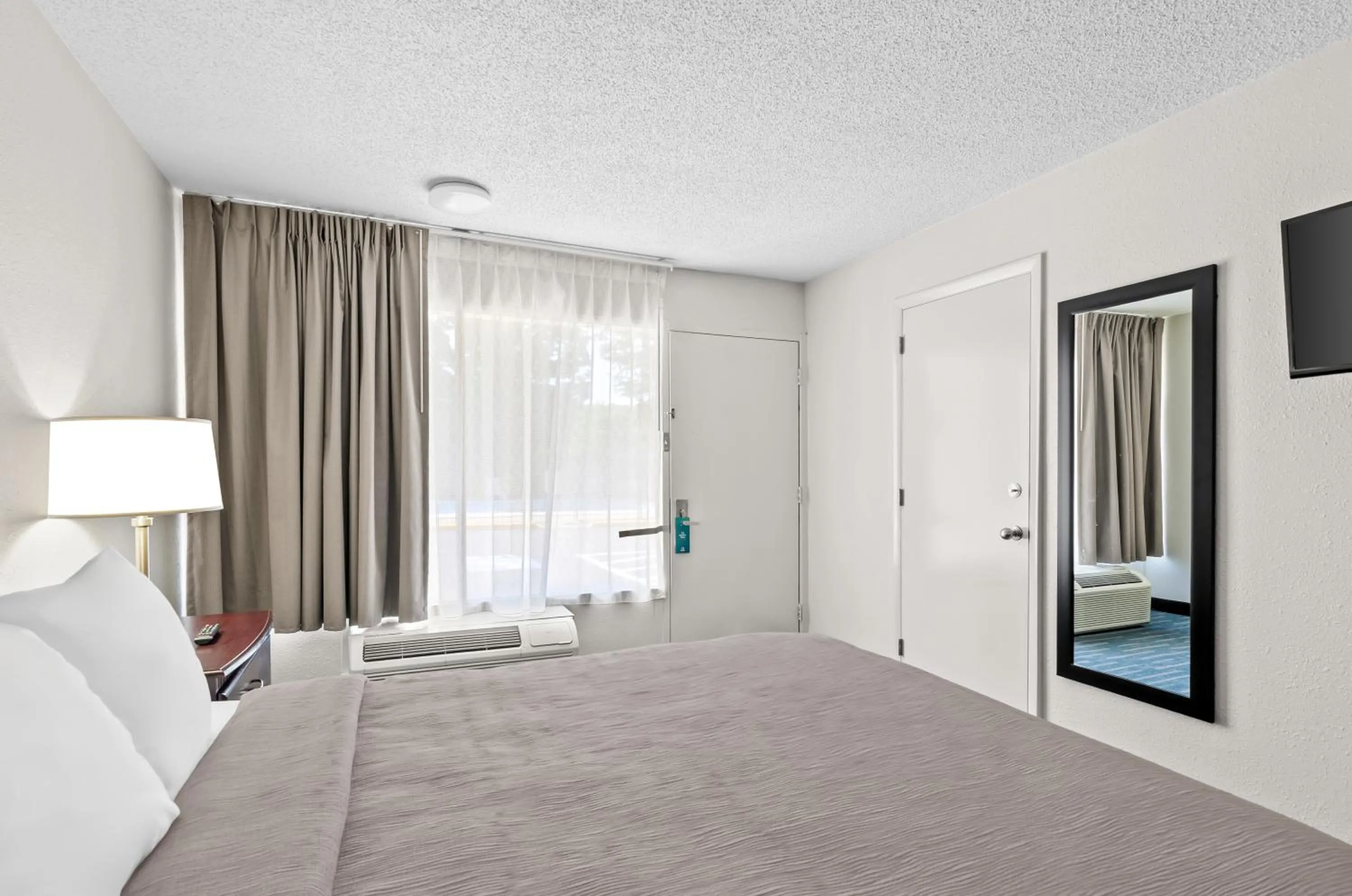 Property building, Bed in Quality Inn Lexington