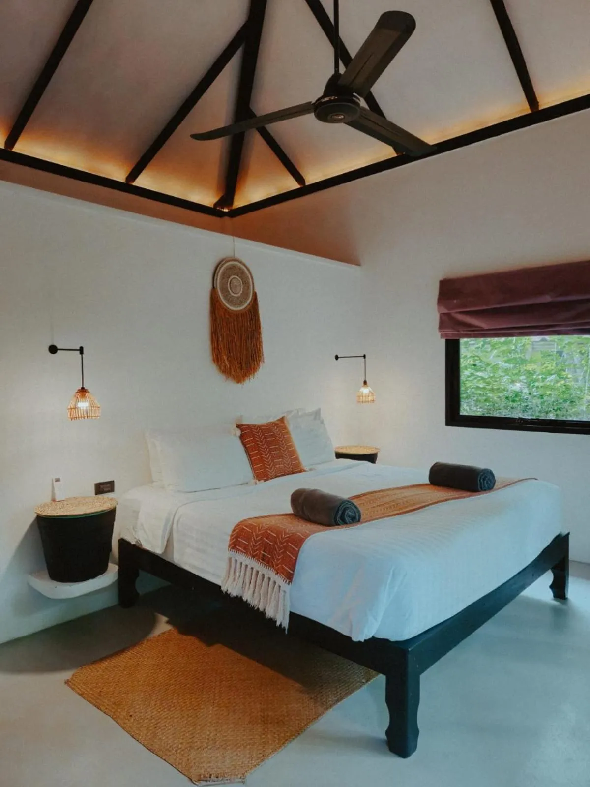 Bed in Jade cottages