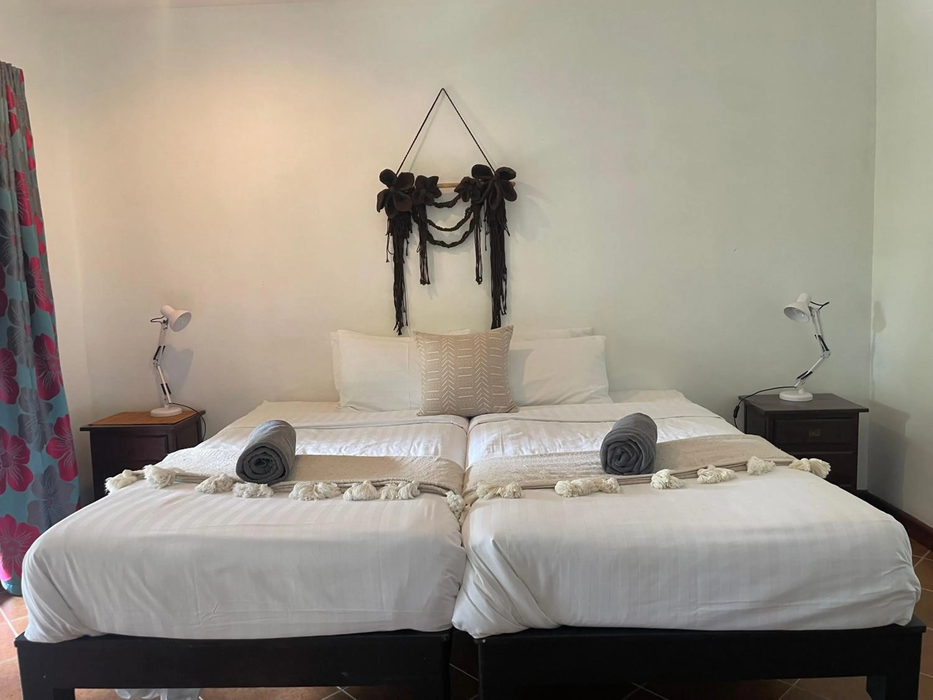 Bed in Jade cottages