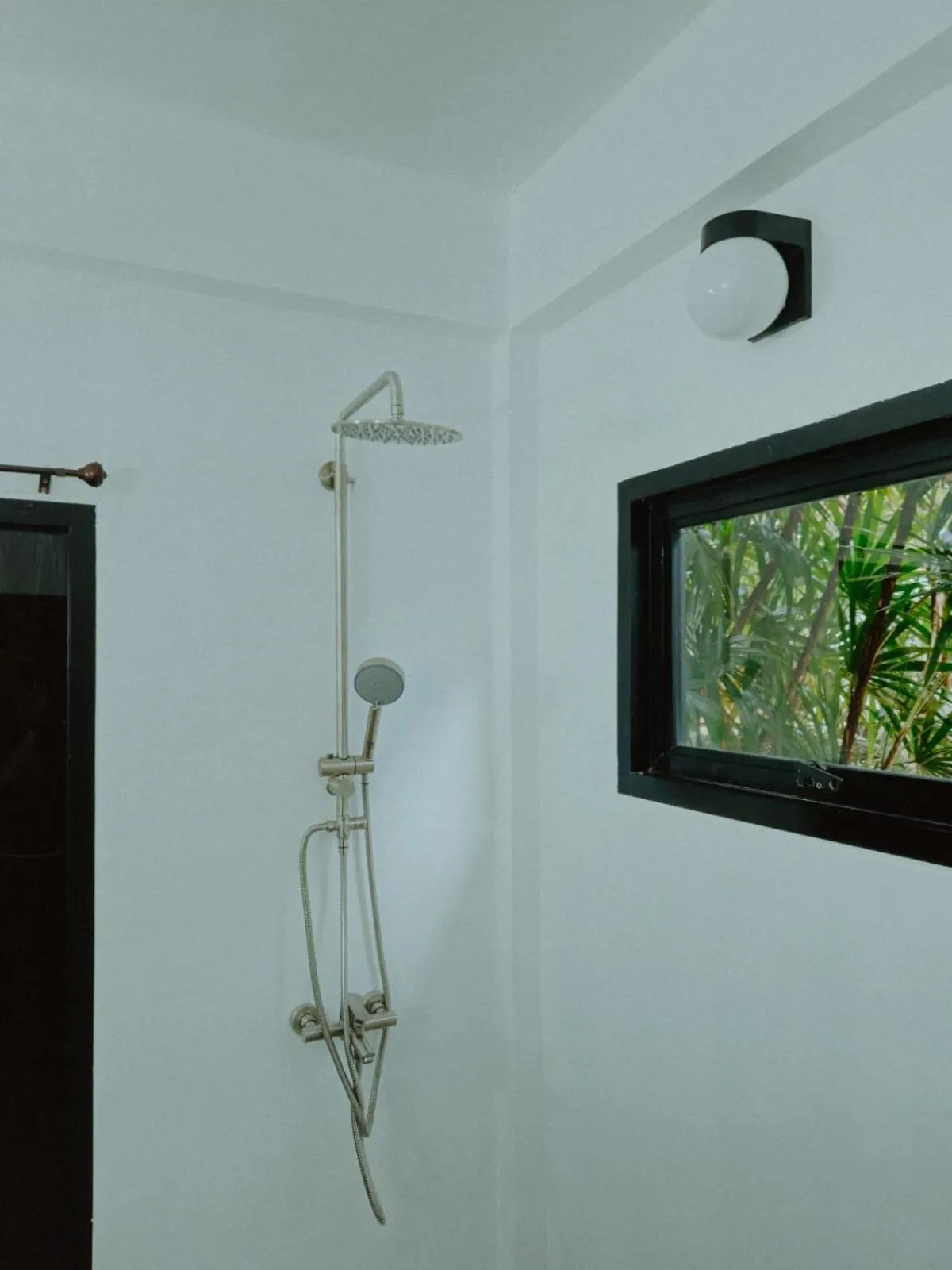 Shower in Jade cottages