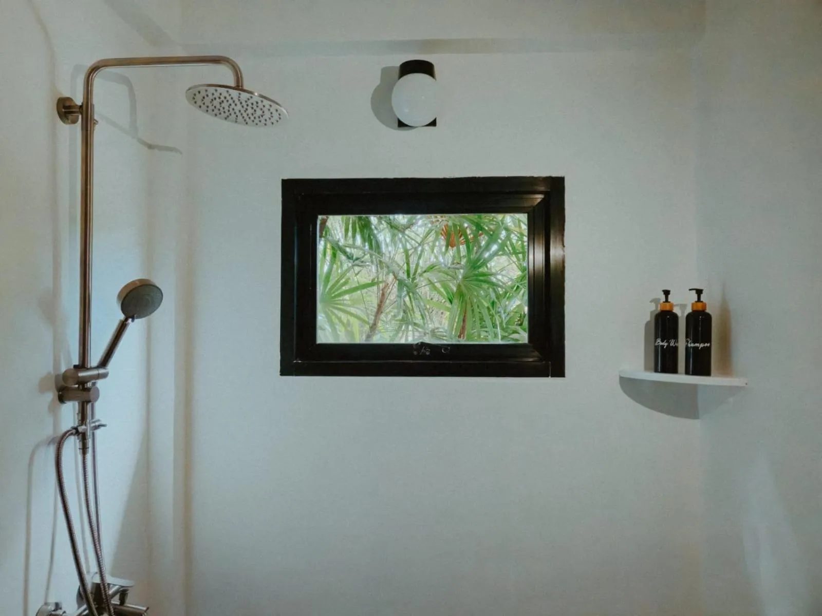 Shower in Jade cottages