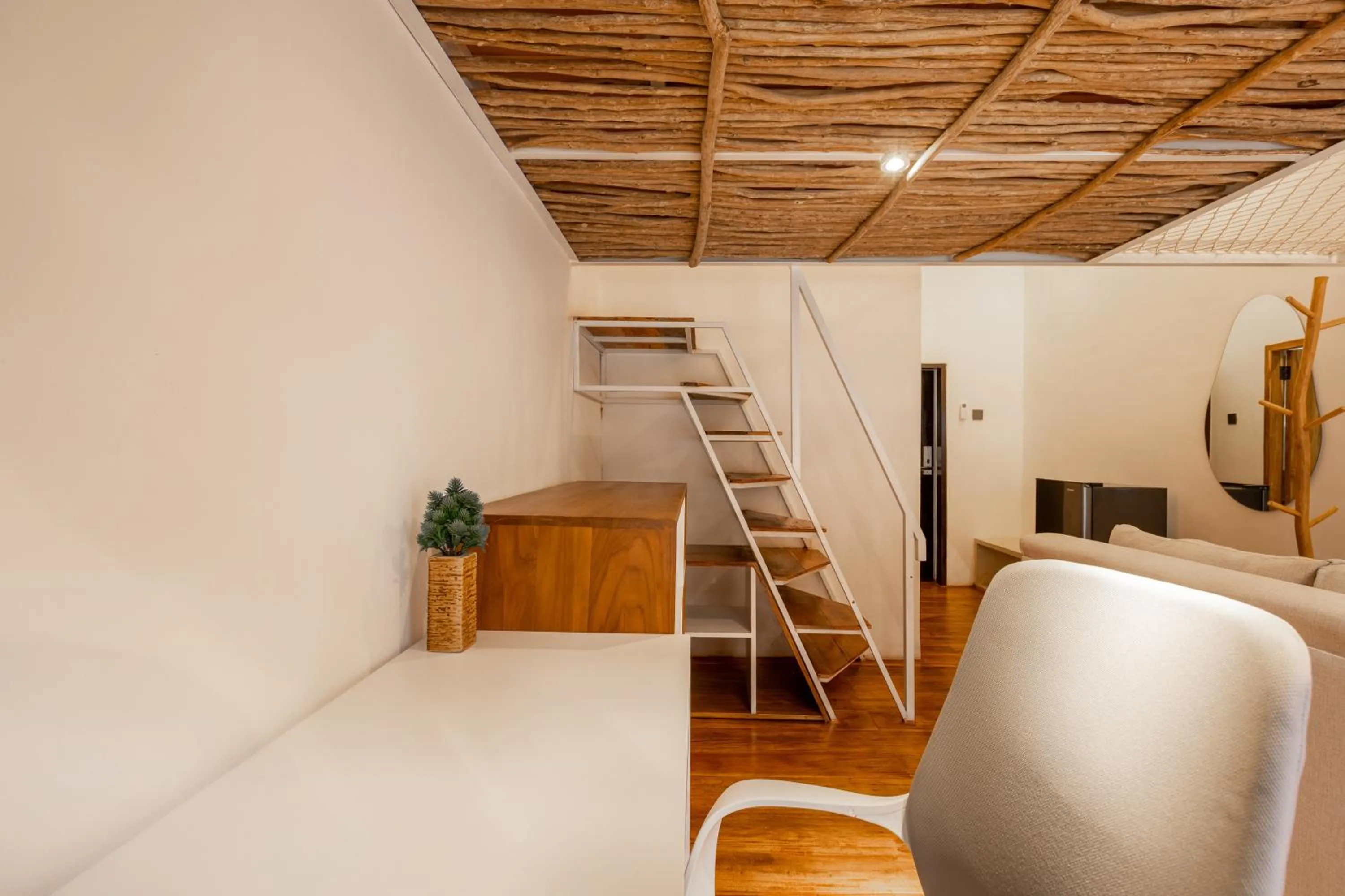 Pool view, Bed in Clan Living - The Founder Ubud