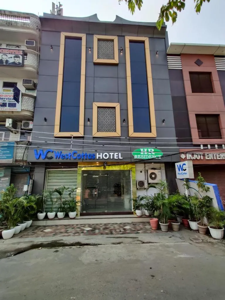 Property building in WEST COTTAS HOTEL -- Couples, Family, Corporate Favorite in Heart of Jalandhar