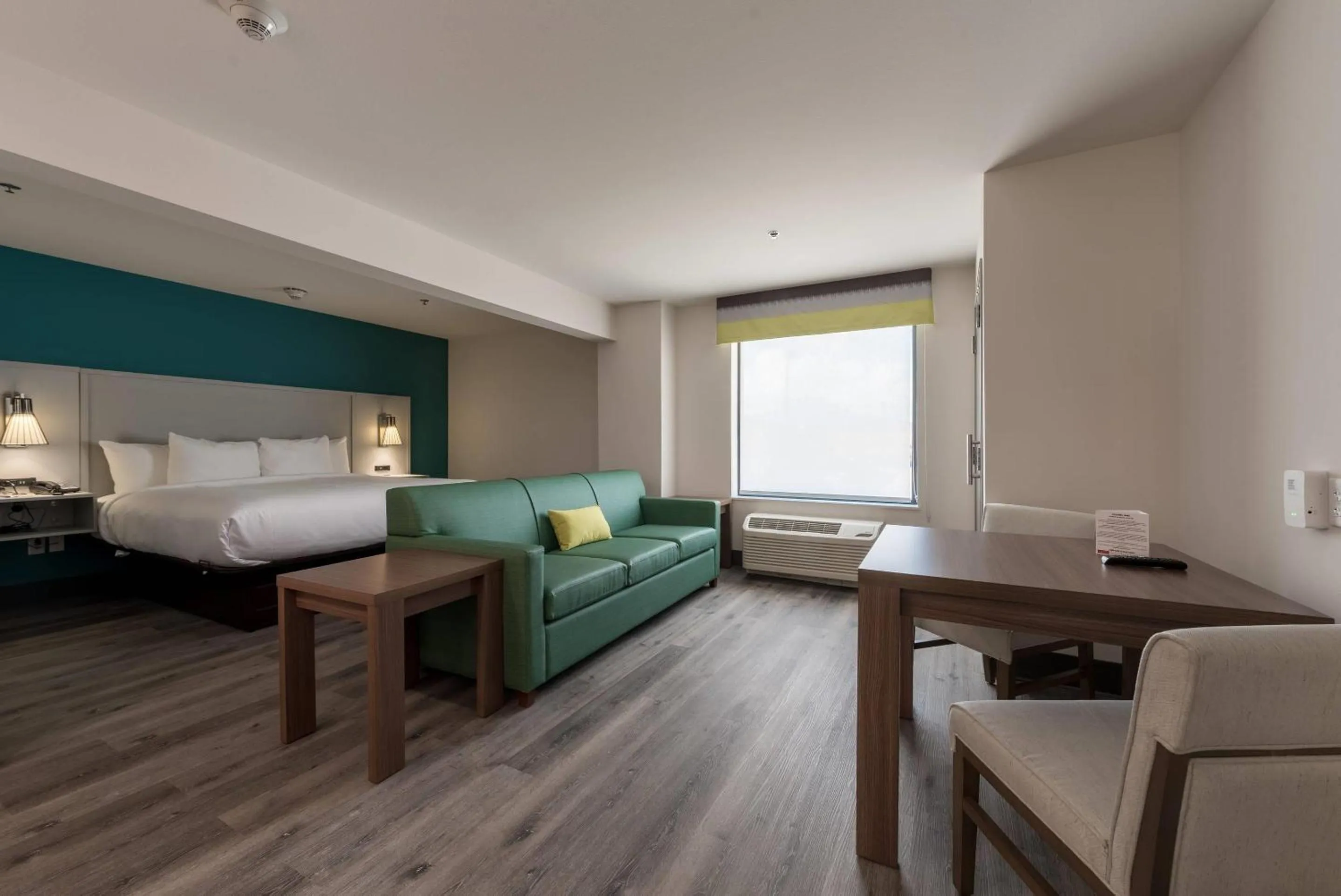 Bedroom, Bed in Comfort Suites Colorado Springs East - Medical Center Area