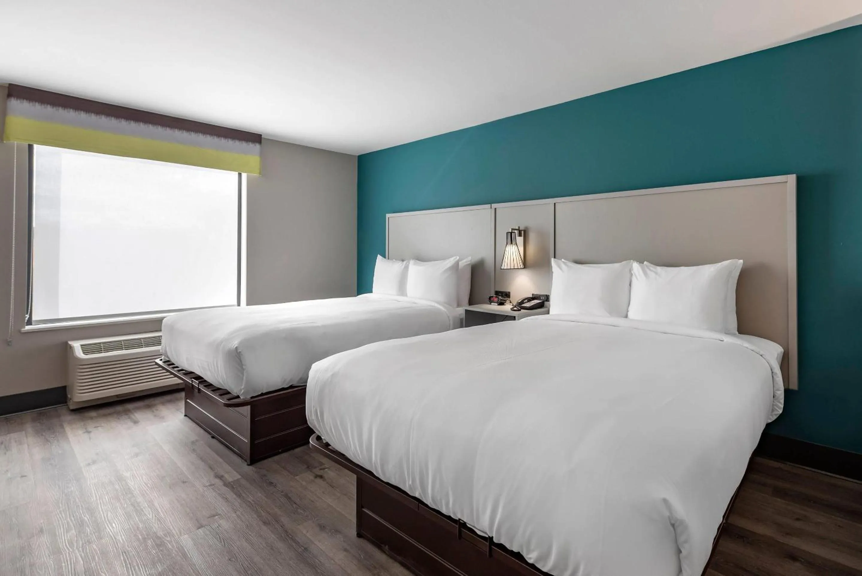 Bedroom, Bed in Comfort Suites Colorado Springs East - Medical Center Area