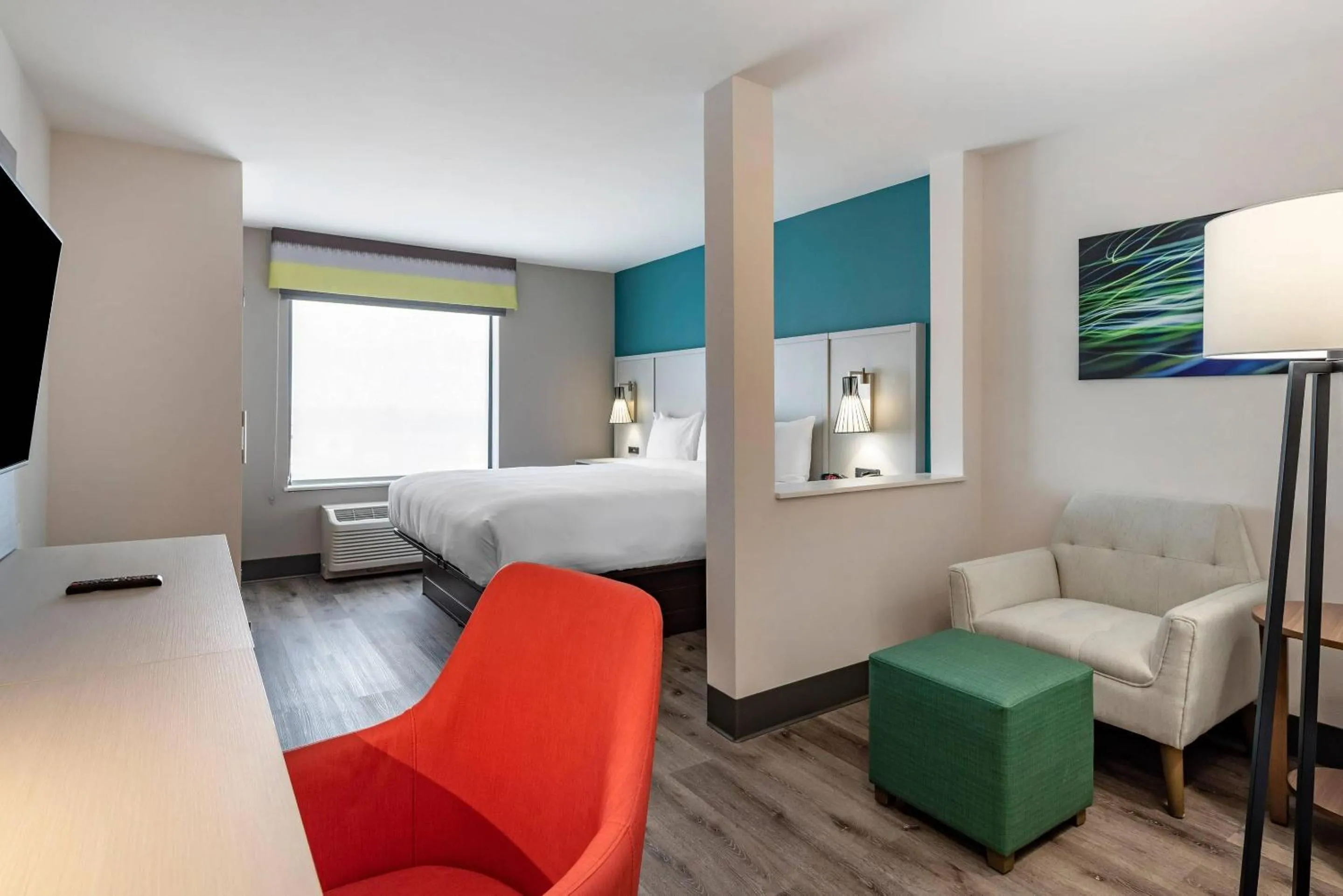 Bedroom, Bed in Comfort Suites Colorado Springs East - Medical Center Area