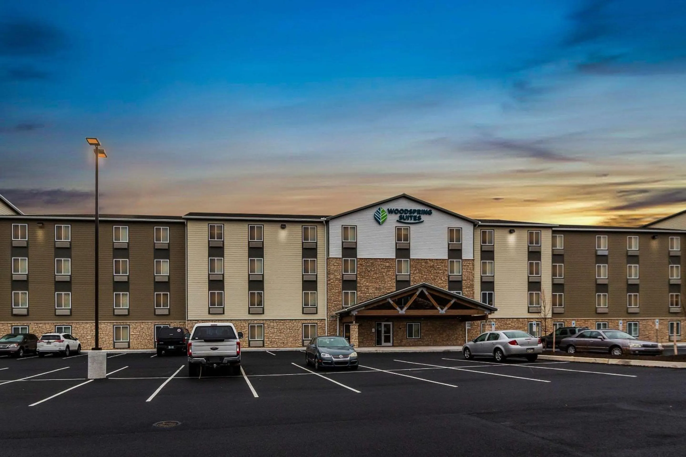 Property building in WoodSpring Suites Harrisburg Linglestown