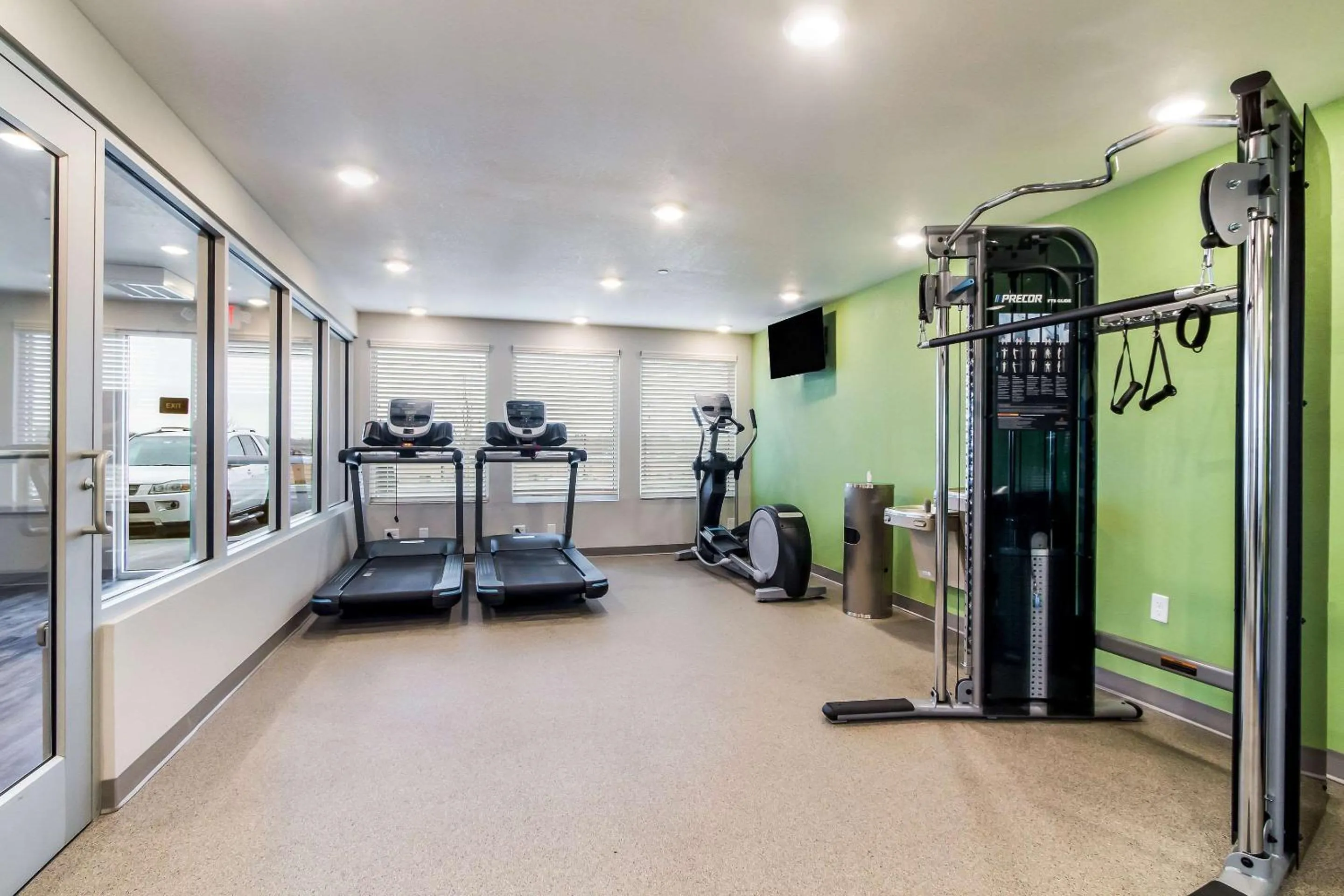 Spa and wellness centre/facilities in WoodSpring Suites Harrisburg Linglestown