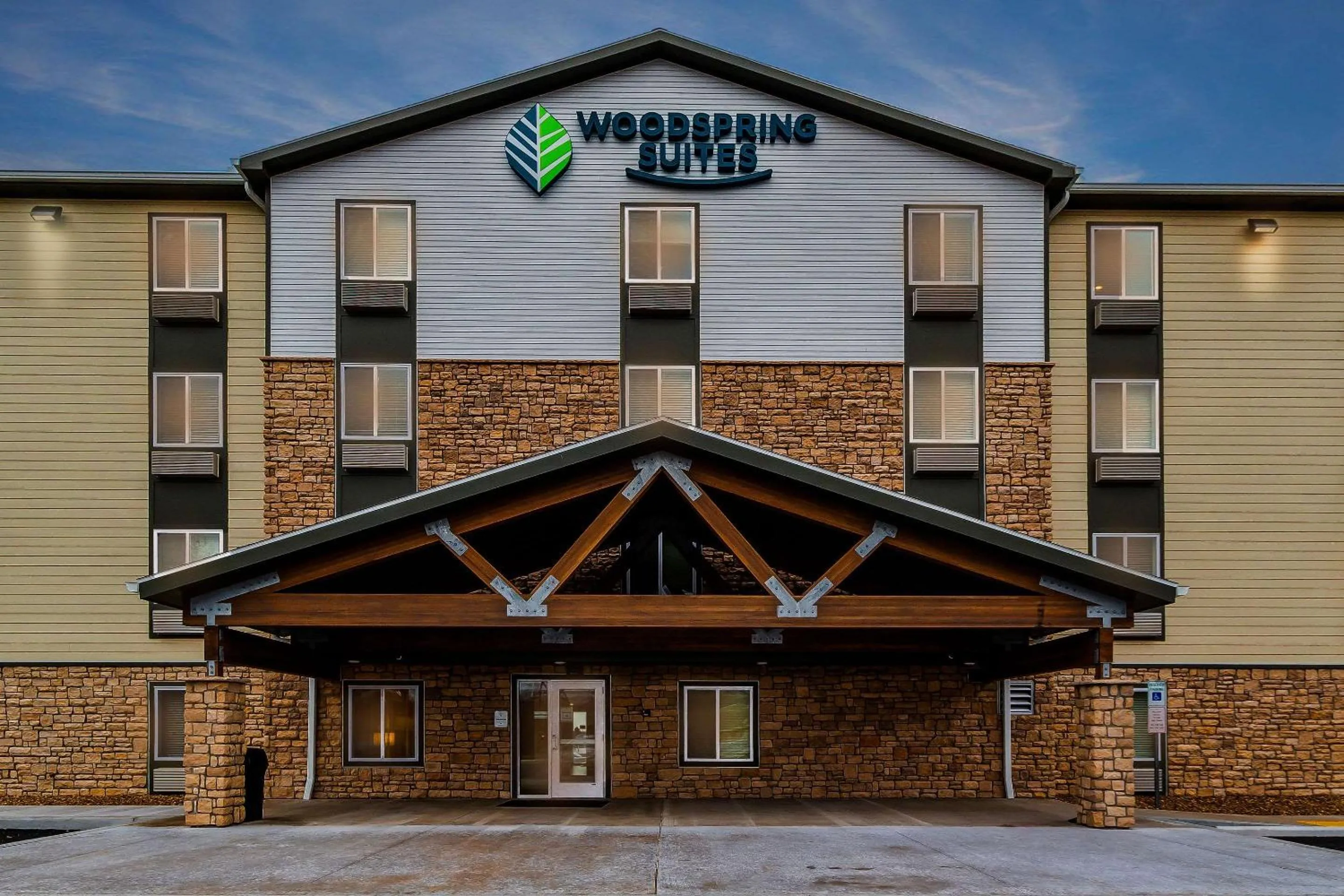 Property building in WoodSpring Suites Harrisburg Linglestown