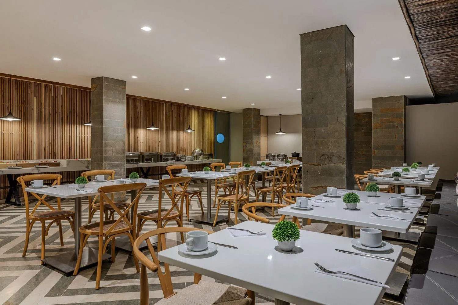 Restaurant/places to eat in Oz Hotel Cartagena