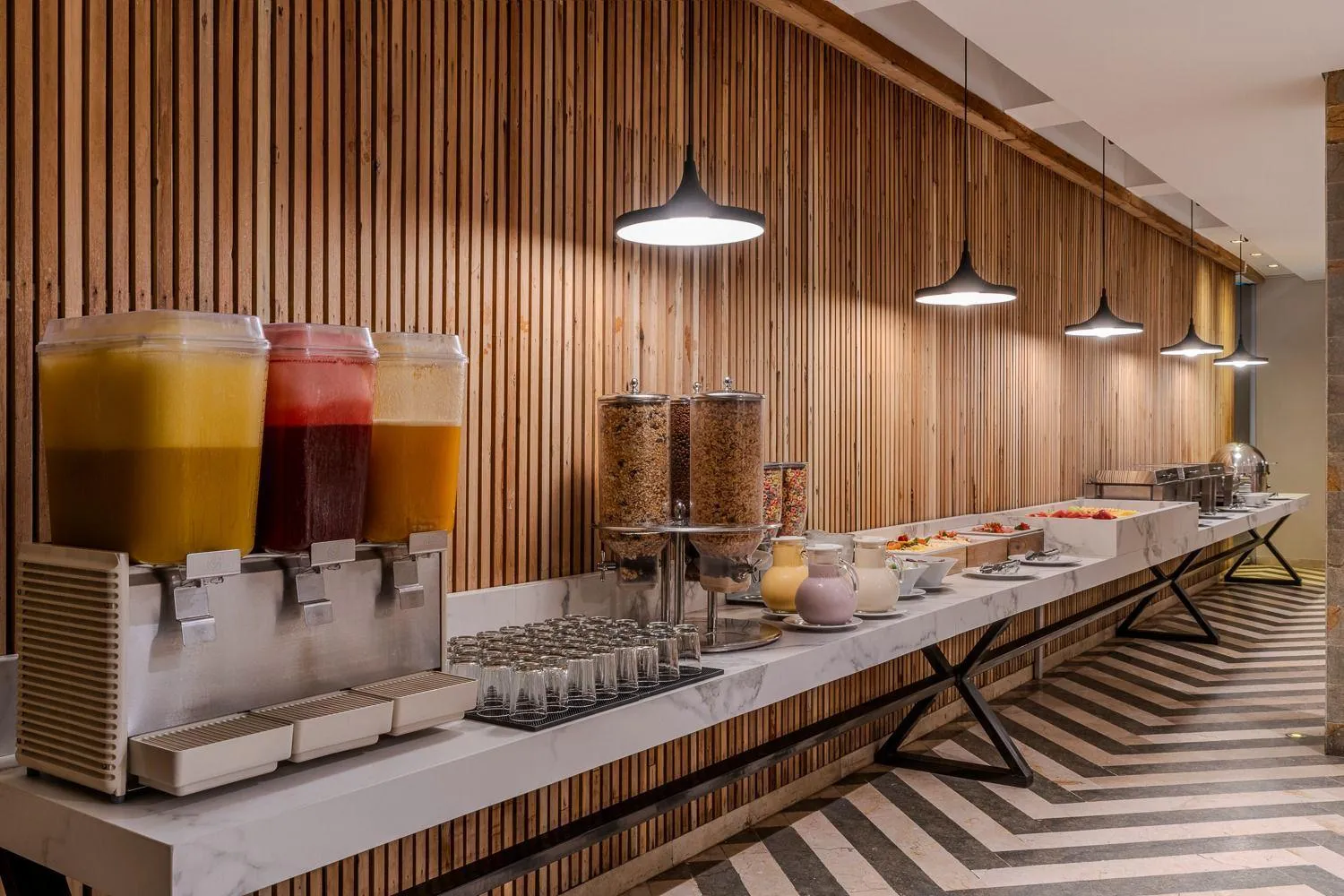 Restaurant/places to eat in Oz Hotel Cartagena