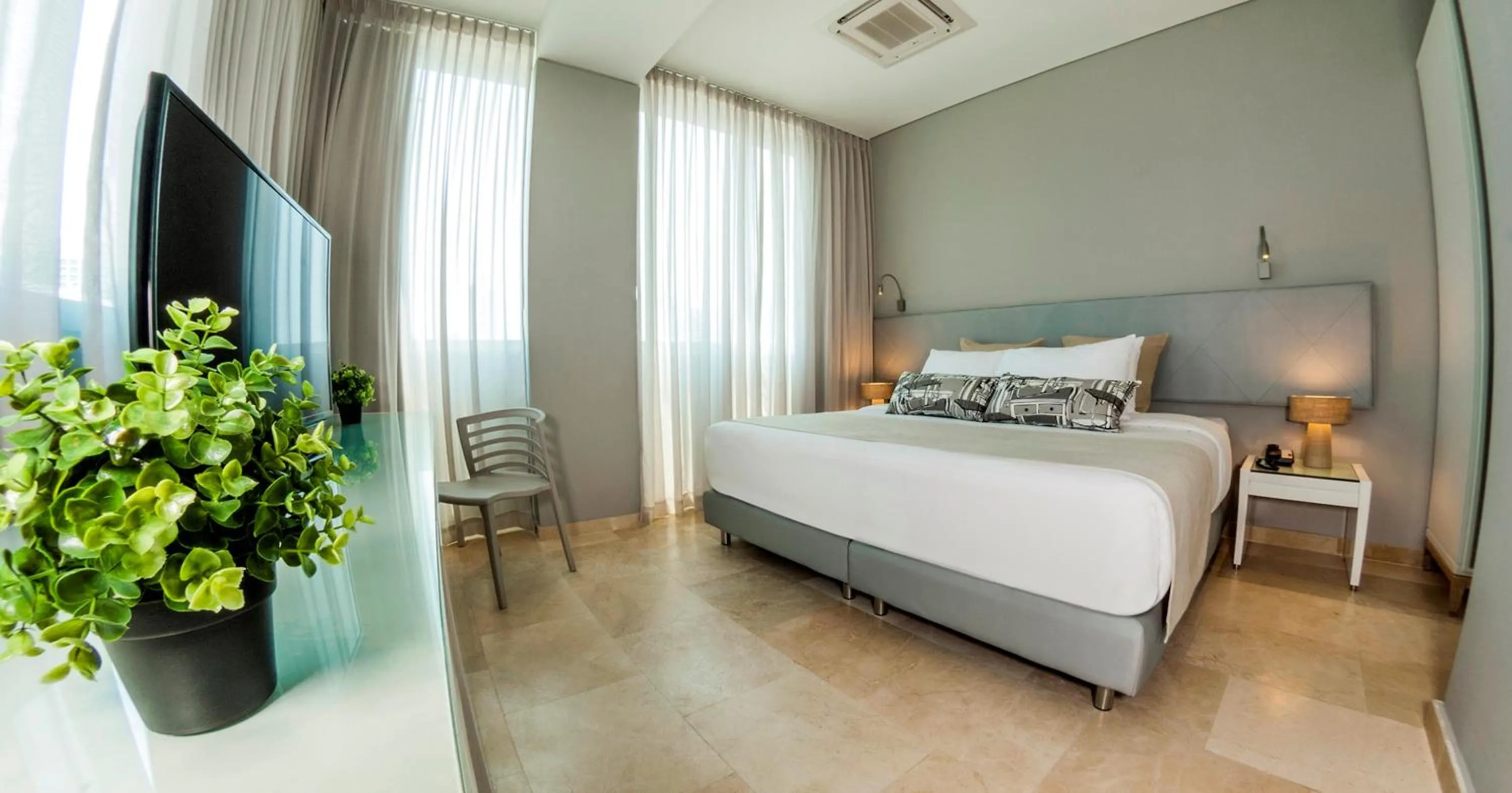 Photo of the whole room, Bed in Oz Hotel Cartagena