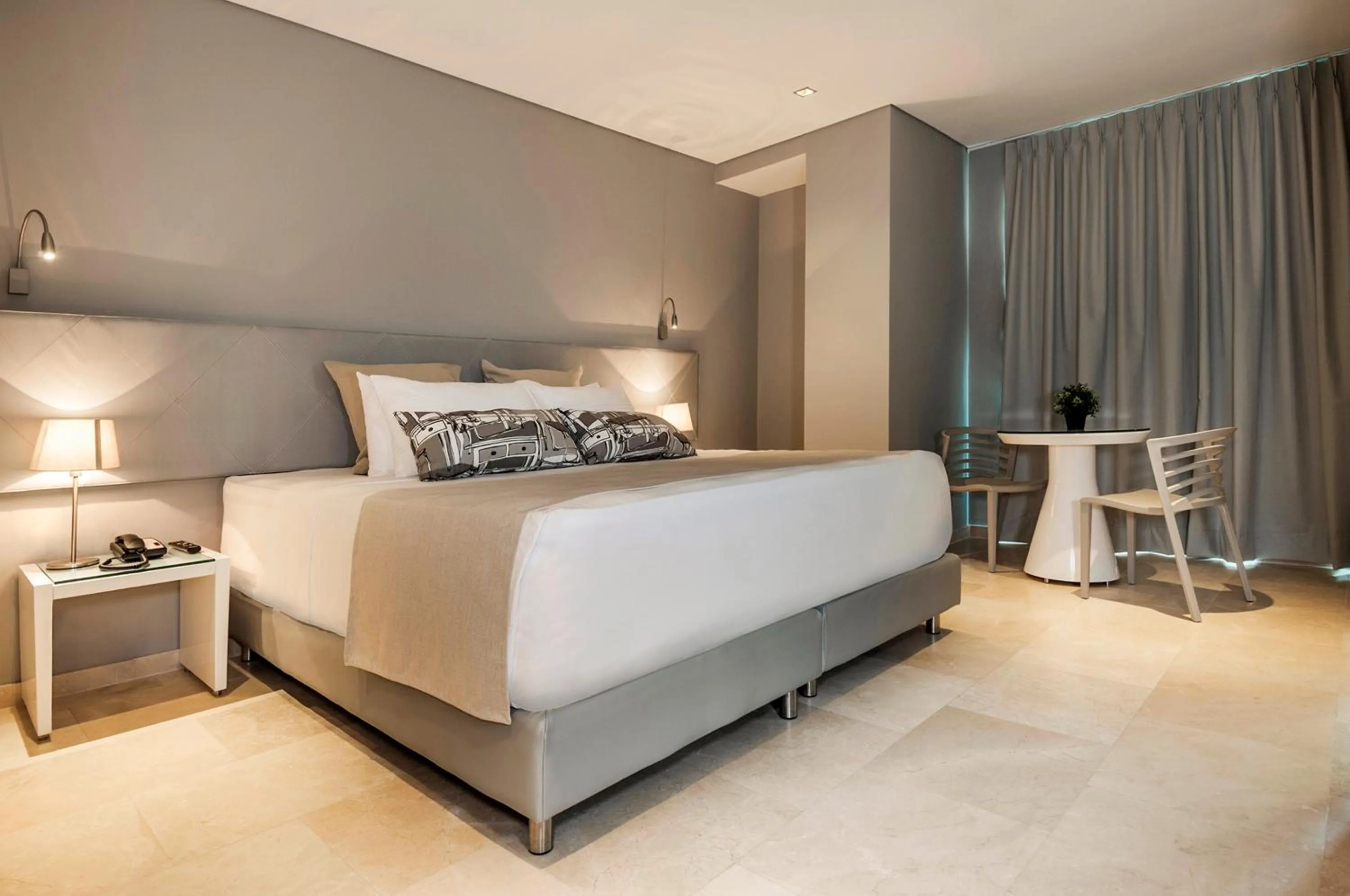 Photo of the whole room, Bed in Oz Hotel Cartagena