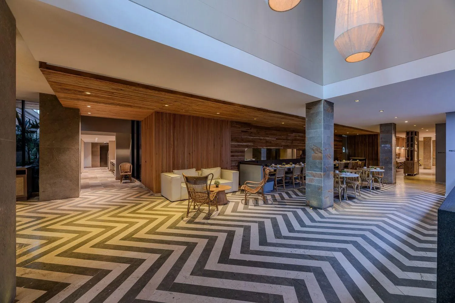 TV and multimedia in Oz Hotel Cartagena