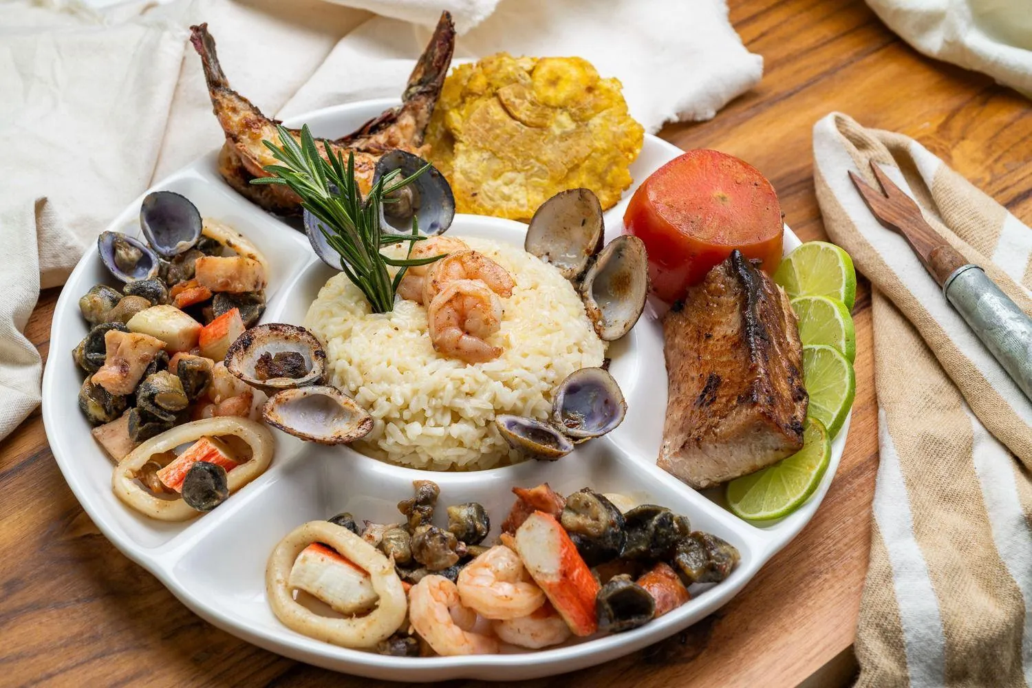 Food and drinks in Oz Hotel Cartagena