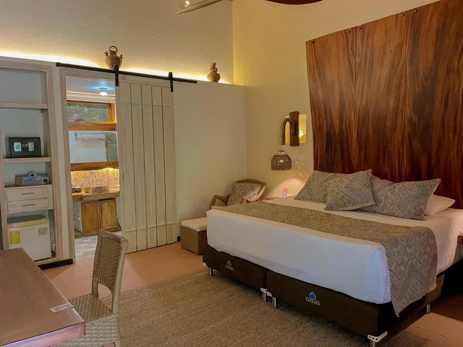 Bed in Kantawa Hotel & Spa