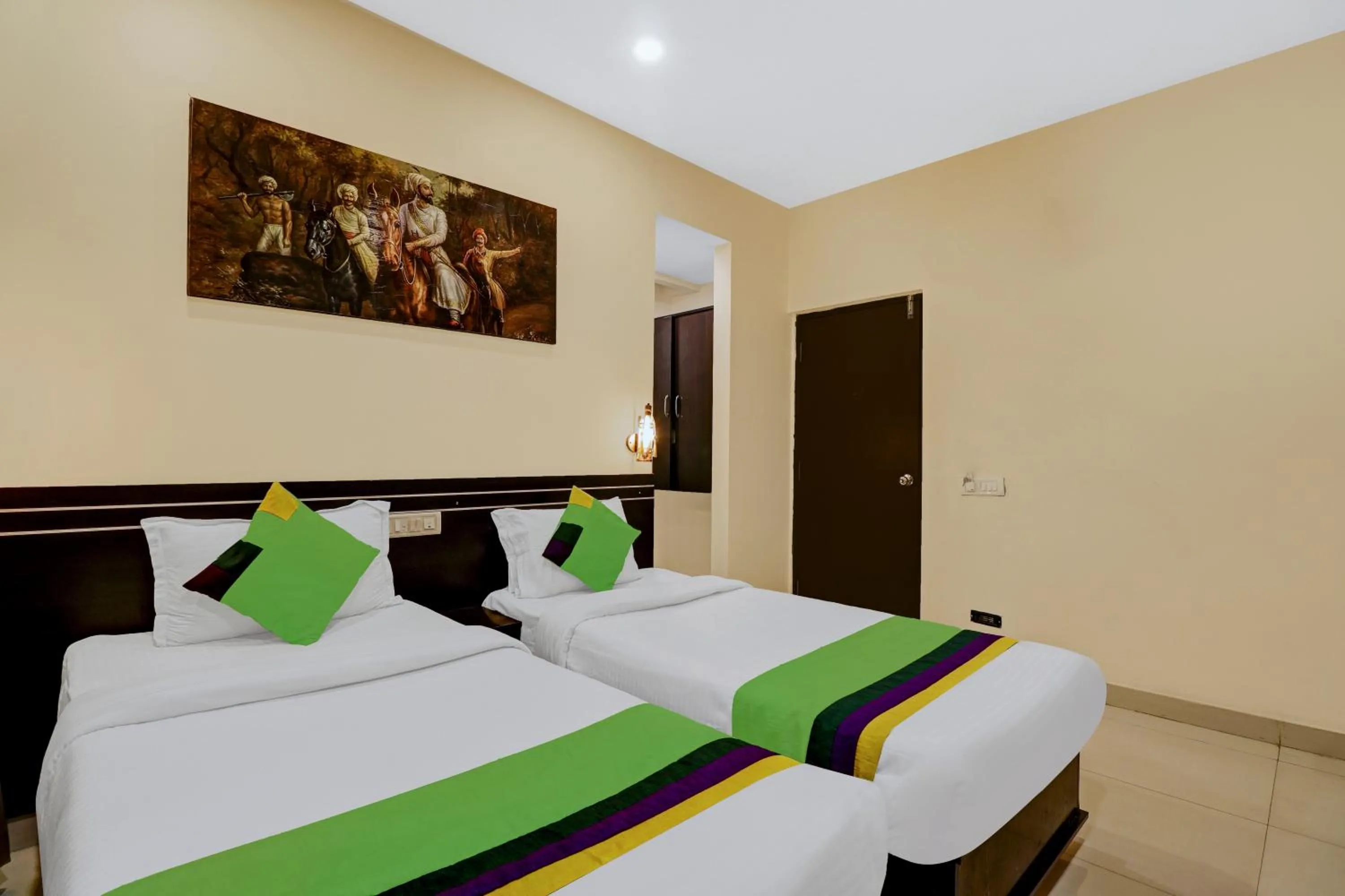 Bedroom, Bed in Treebo Blueberry Inn