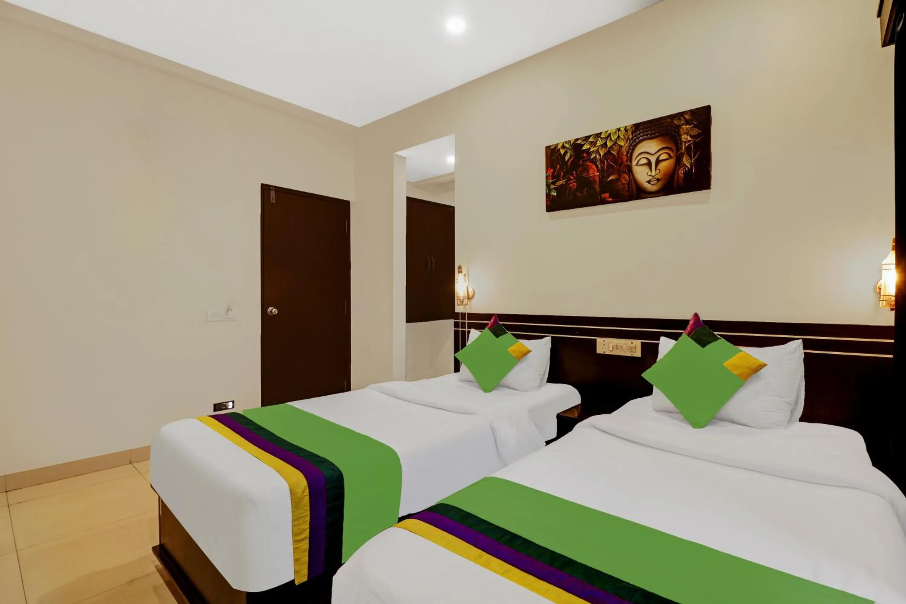 Bedroom, Bed in Treebo Blueberry Inn