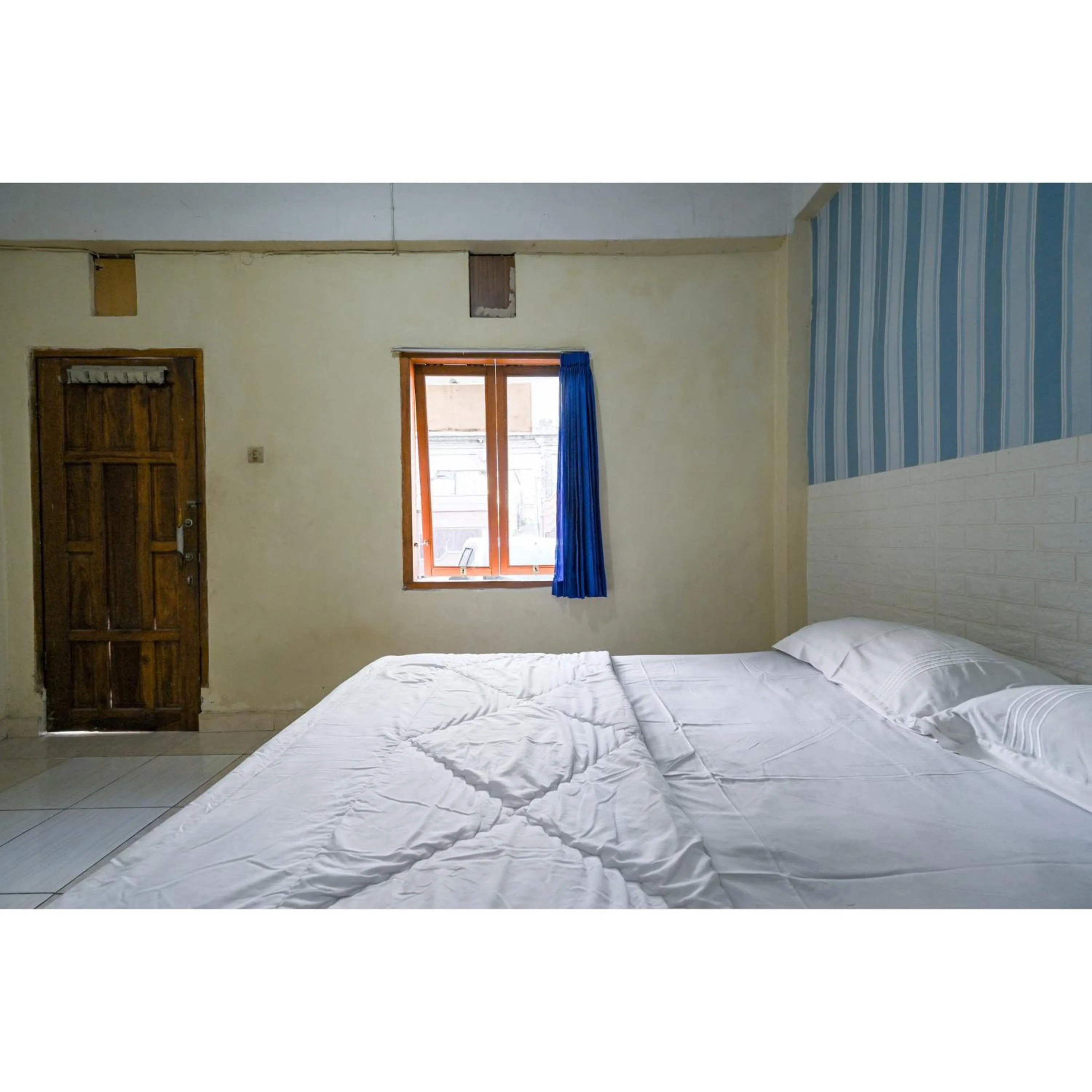 Bedroom, Bed in Pondok Syariah Denpasar Mitra RedDoorz